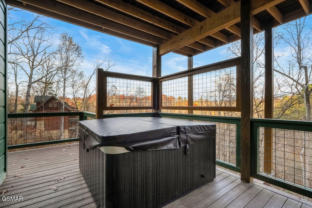 1857 Beach Front Drive Sevierville TN 37876