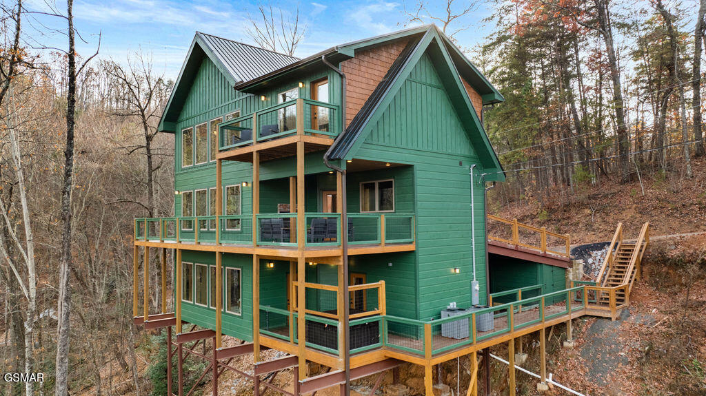 1857 Beach Front Drive Sevierville TN 37876