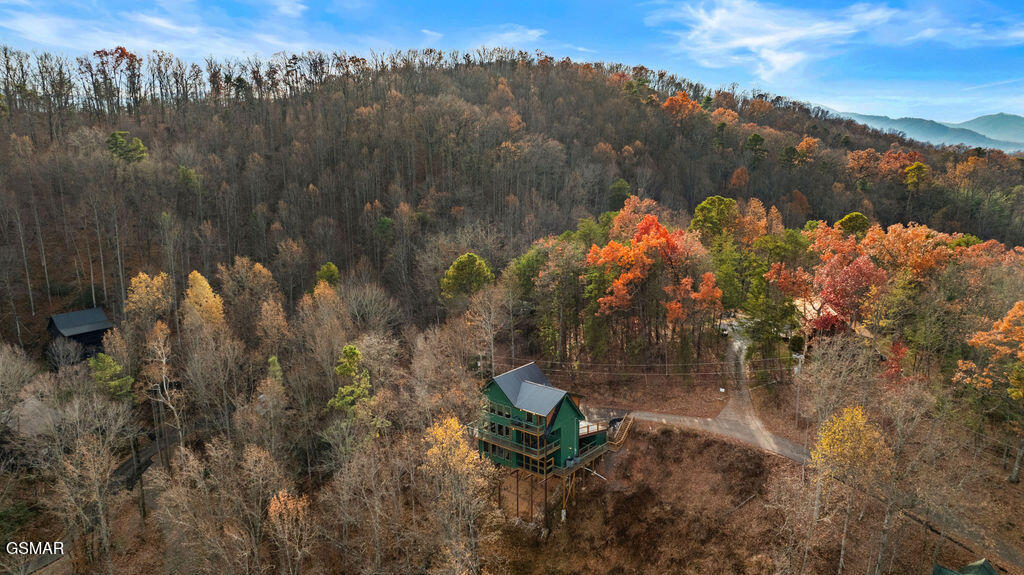 1857 Beach Front Drive Sevierville TN 37876