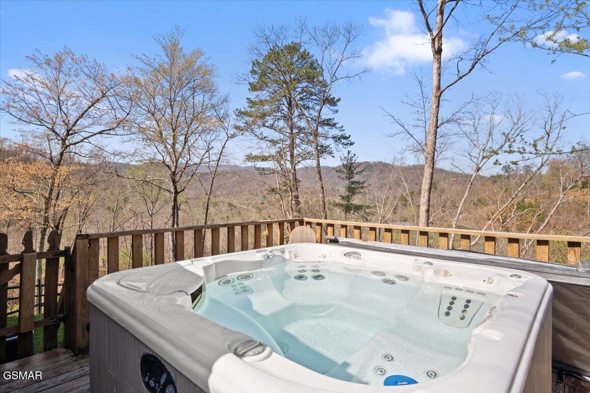 302 Beech Branch Road Gatlinburg TN 37738