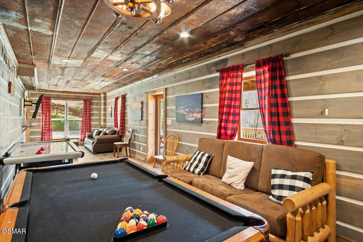 302 Beech Branch Road Gatlinburg TN 37738