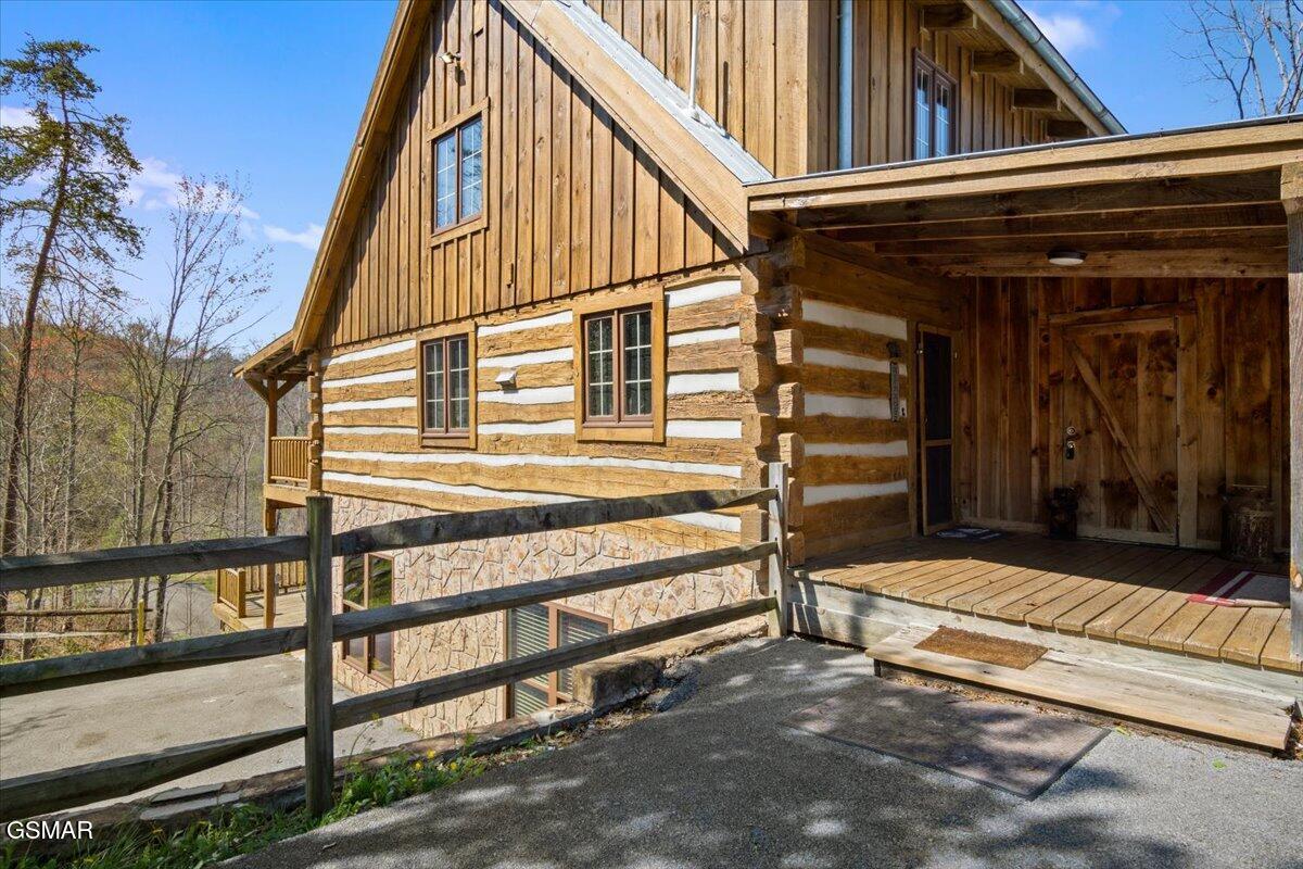 302 Beech Branch Road Gatlinburg TN 37738