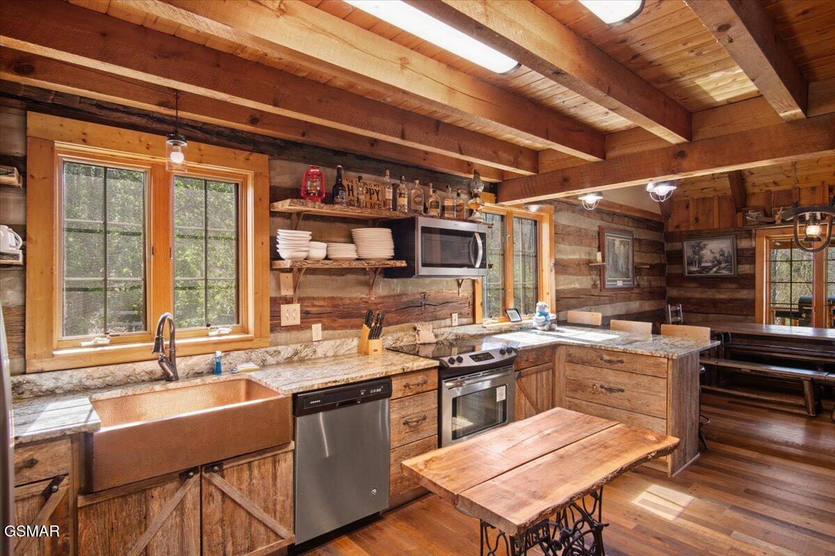 302 Beech Branch Road Gatlinburg TN 37738