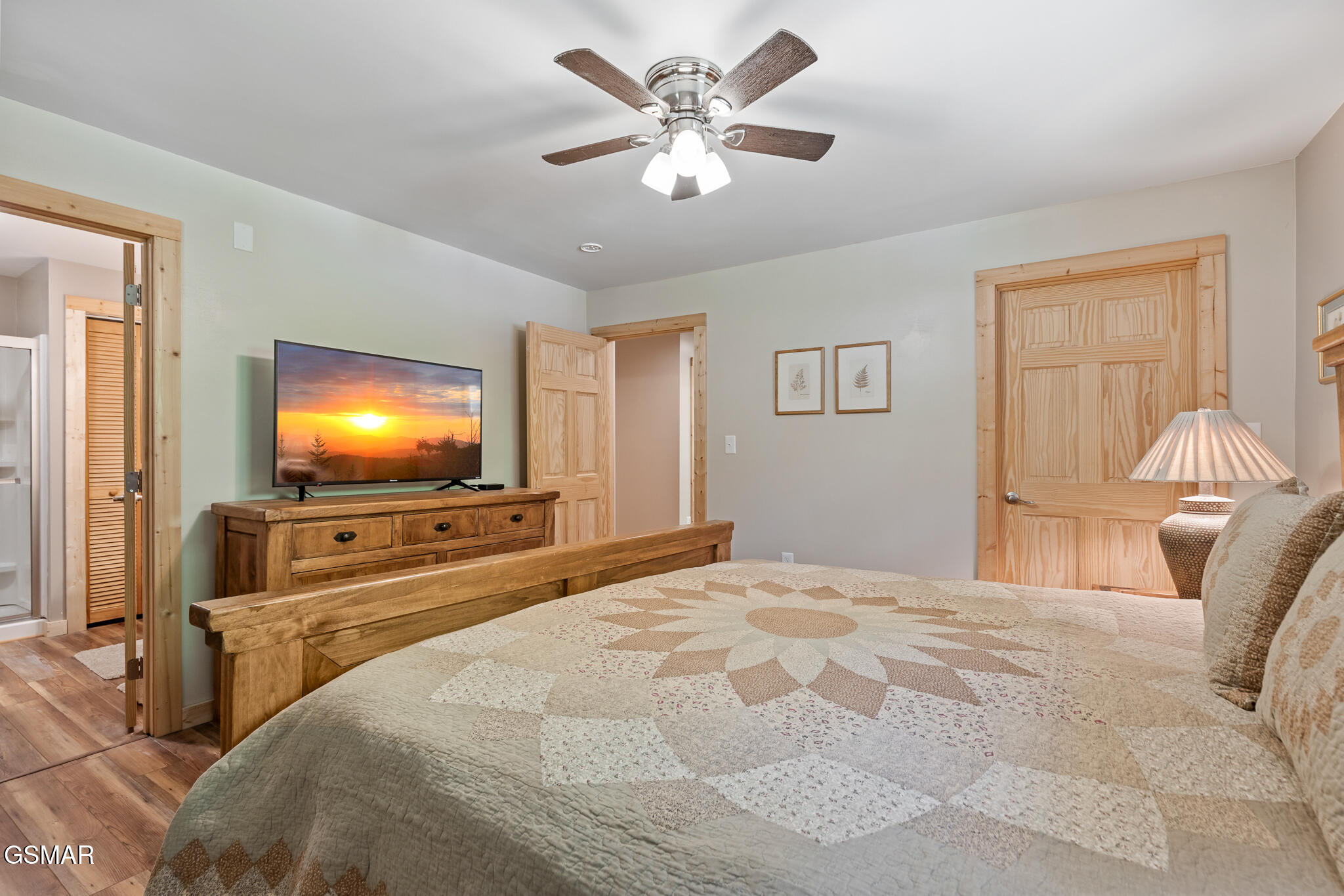 4527 E Scenic Drive Gatlinburg TN 37738