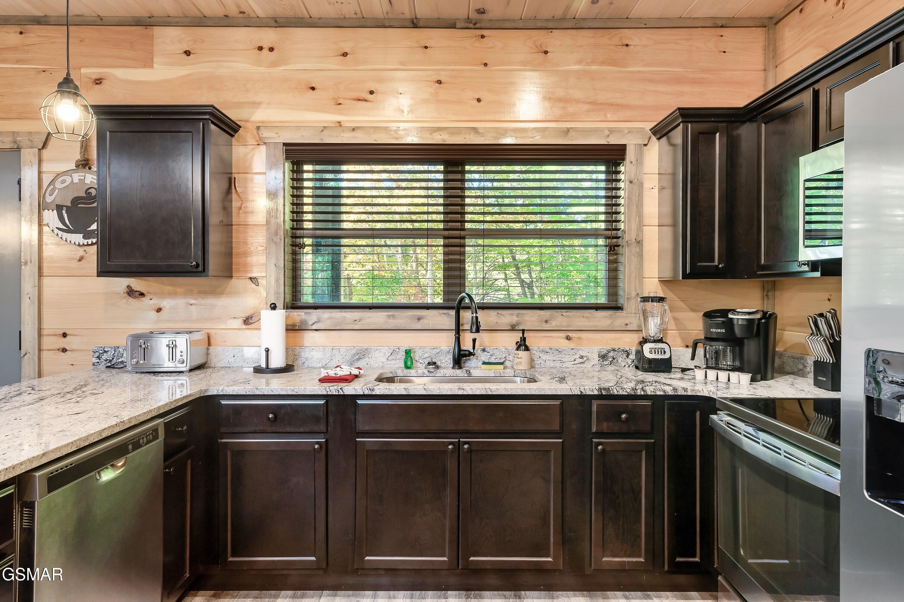 2614 Grassy Branch Loop Sevierville TN 37876