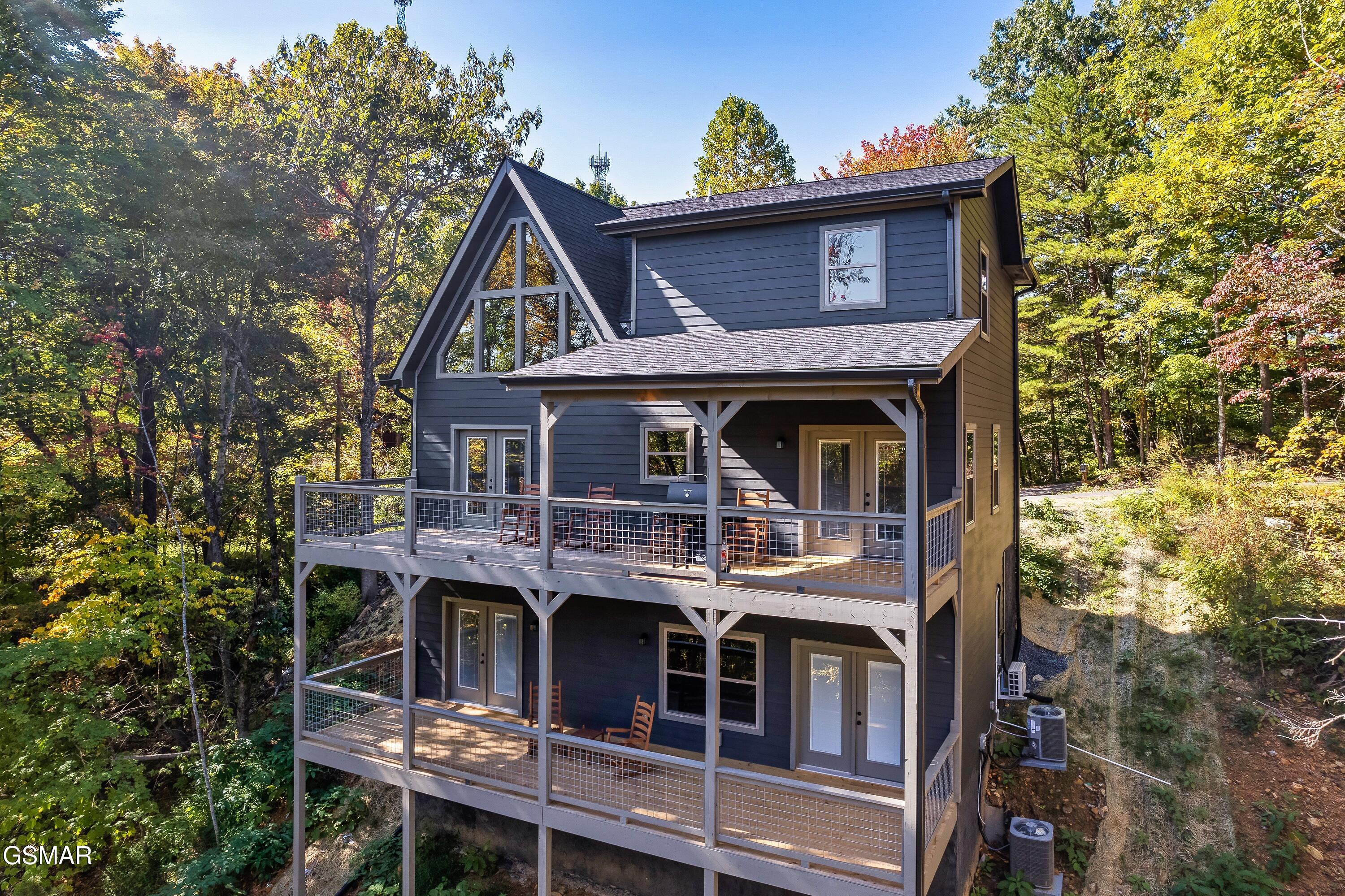 2614 Grassy Branch Loop Sevierville TN 37876