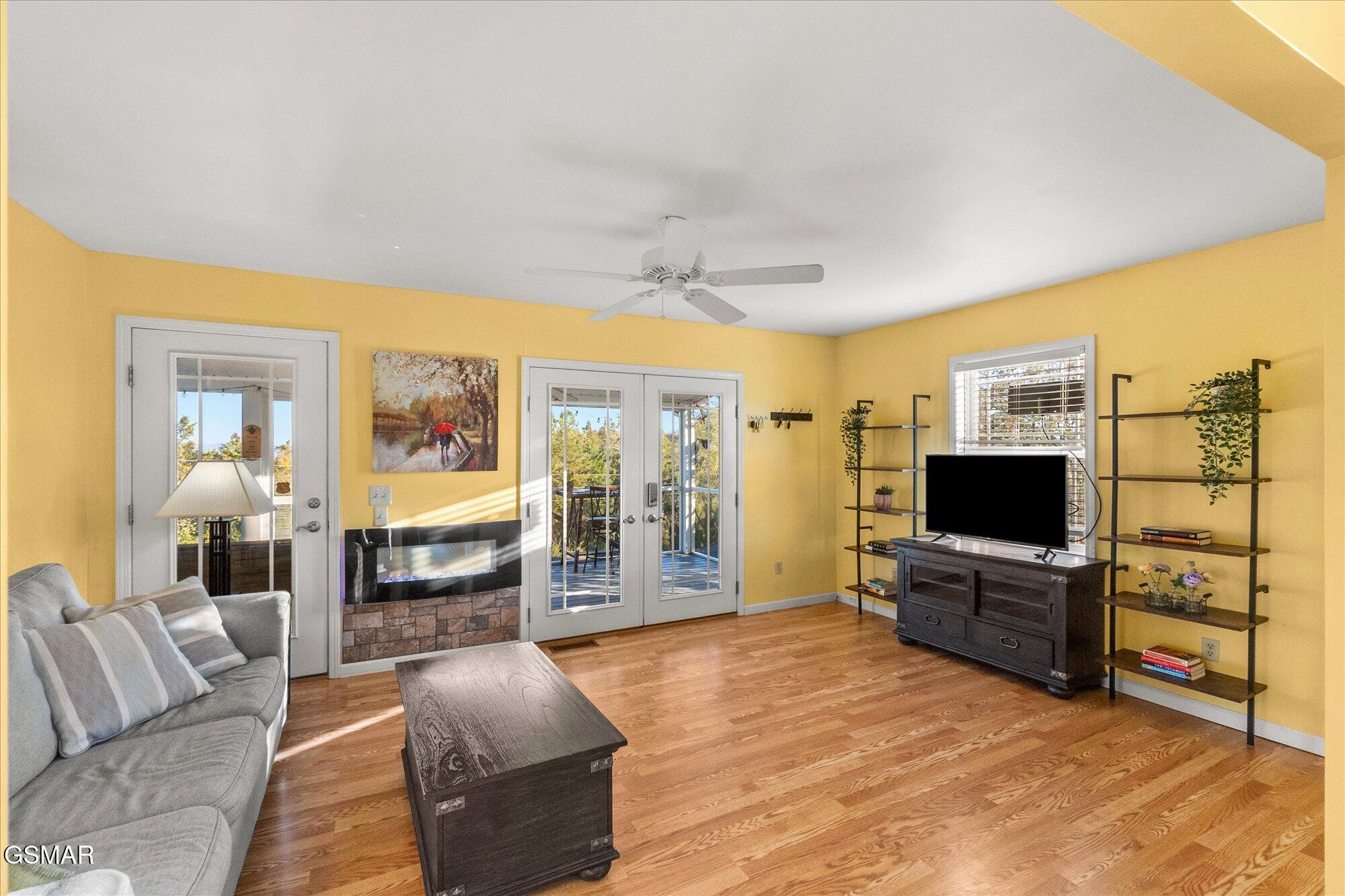 2504 Valley View Road Dandridge TN 37725