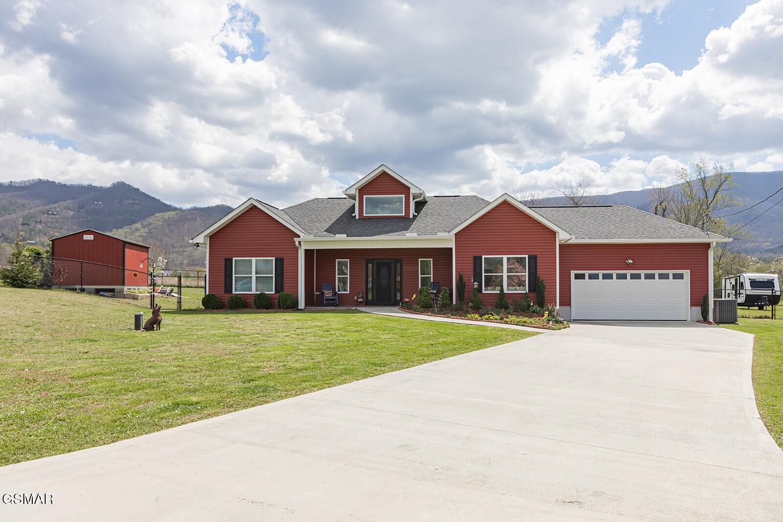 2221 Meadowbrook Lane Sevierville TN 37862