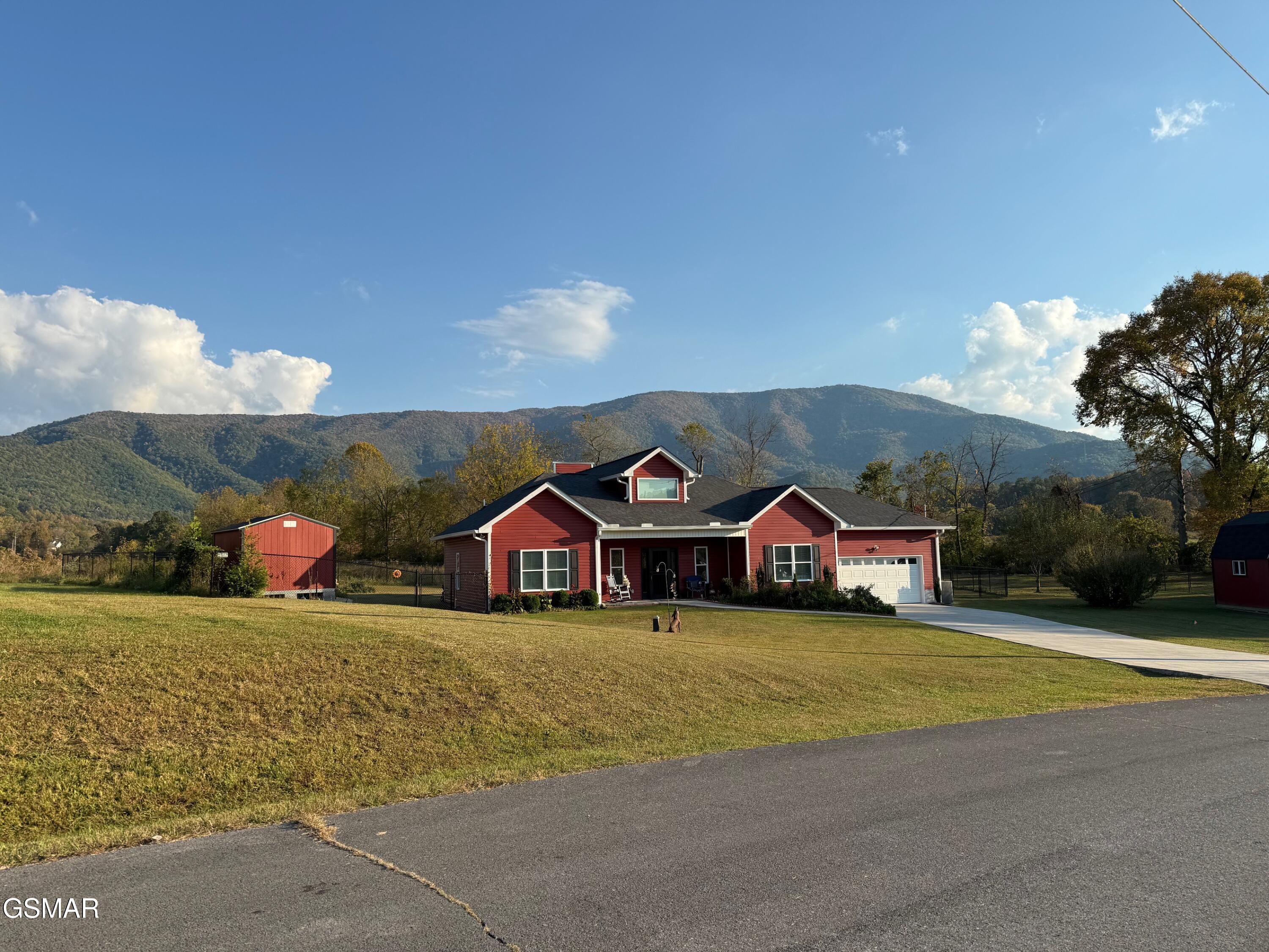 2221 Meadowbrook Lane Sevierville TN 37862