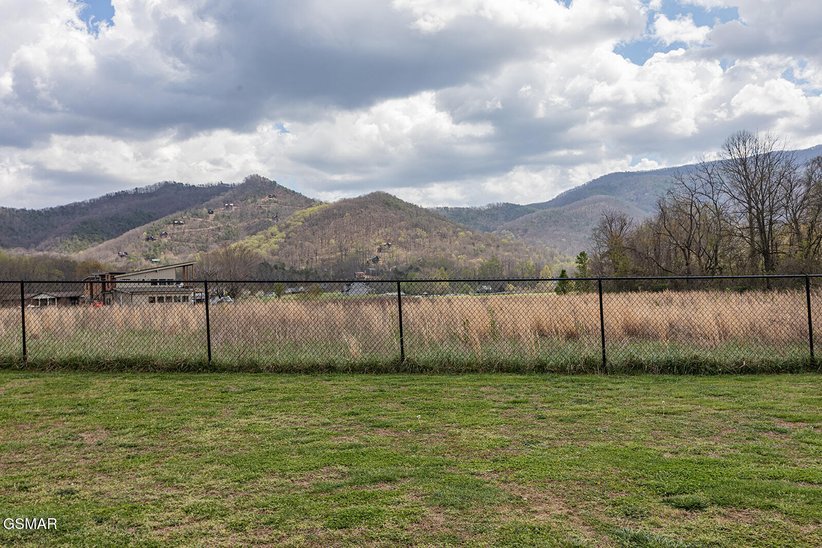 2221 Meadowbrook Lane Sevierville TN 37862