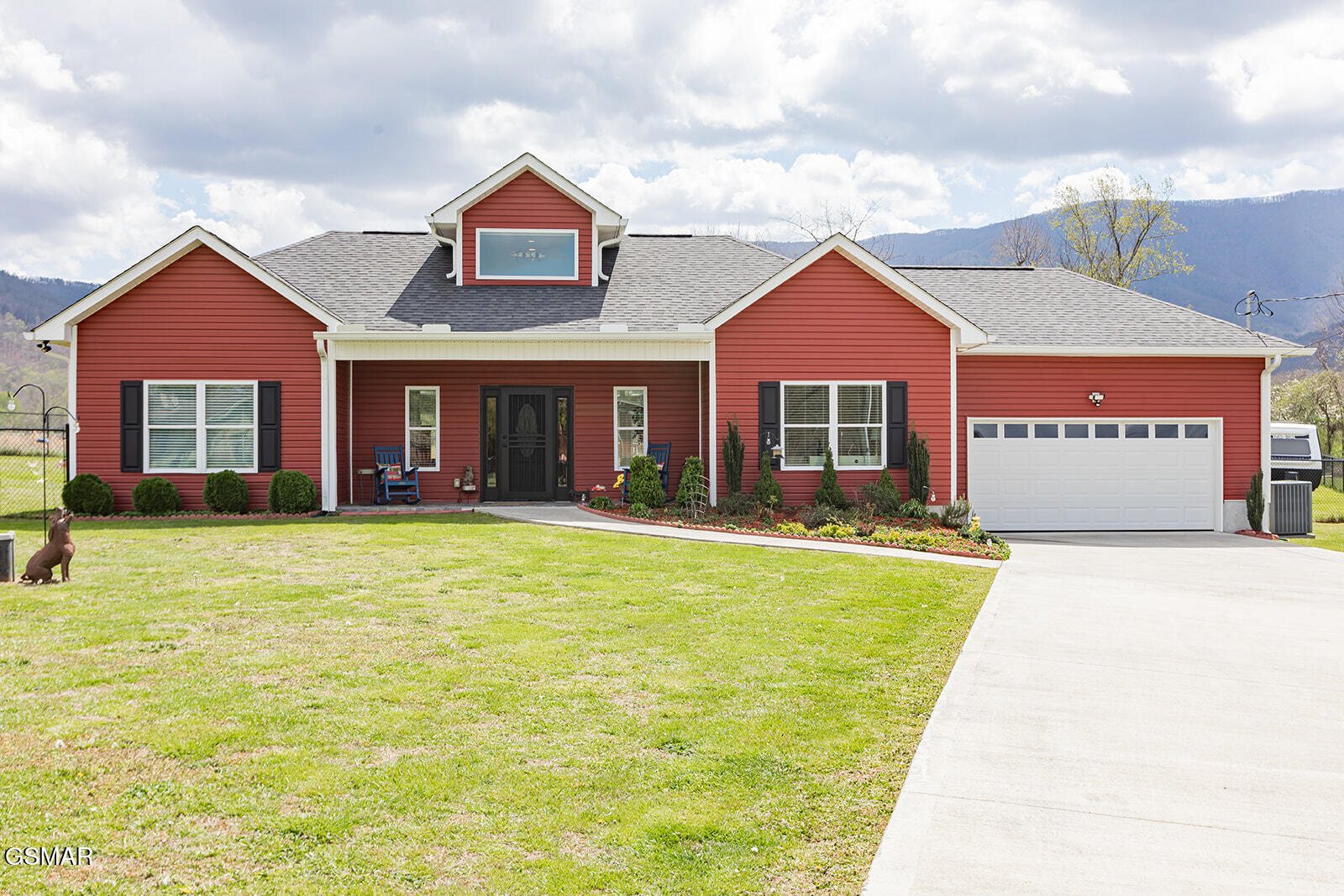 2221 Meadowbrook Lane Sevierville TN 37862