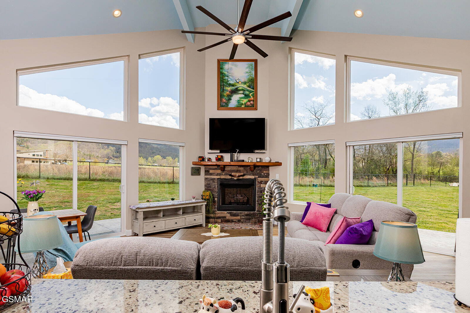 2221 Meadowbrook Lane Sevierville TN 37862