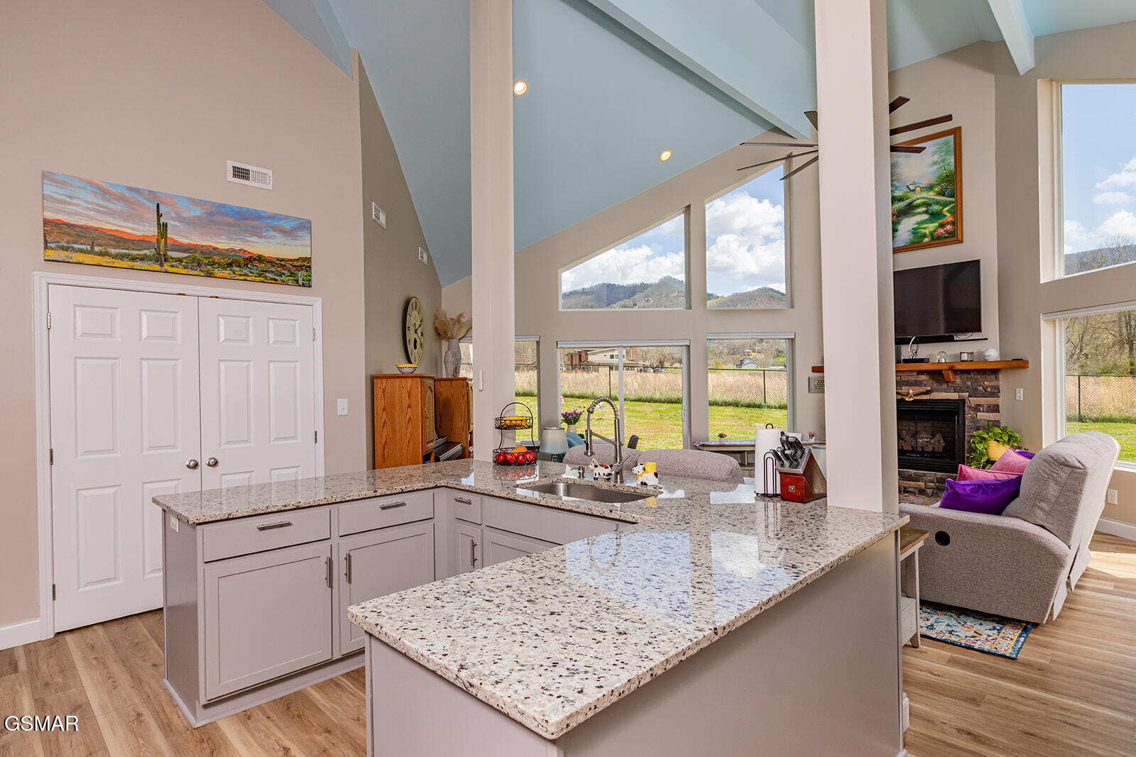 2221 Meadowbrook Lane Sevierville TN 37862