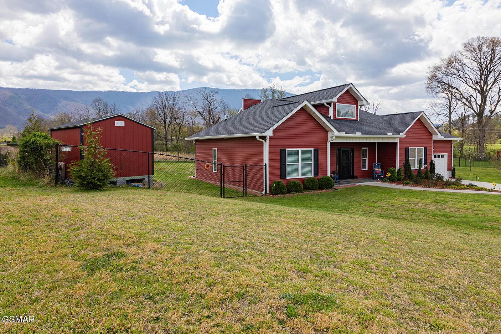 2221 Meadowbrook Lane Sevierville TN 37862