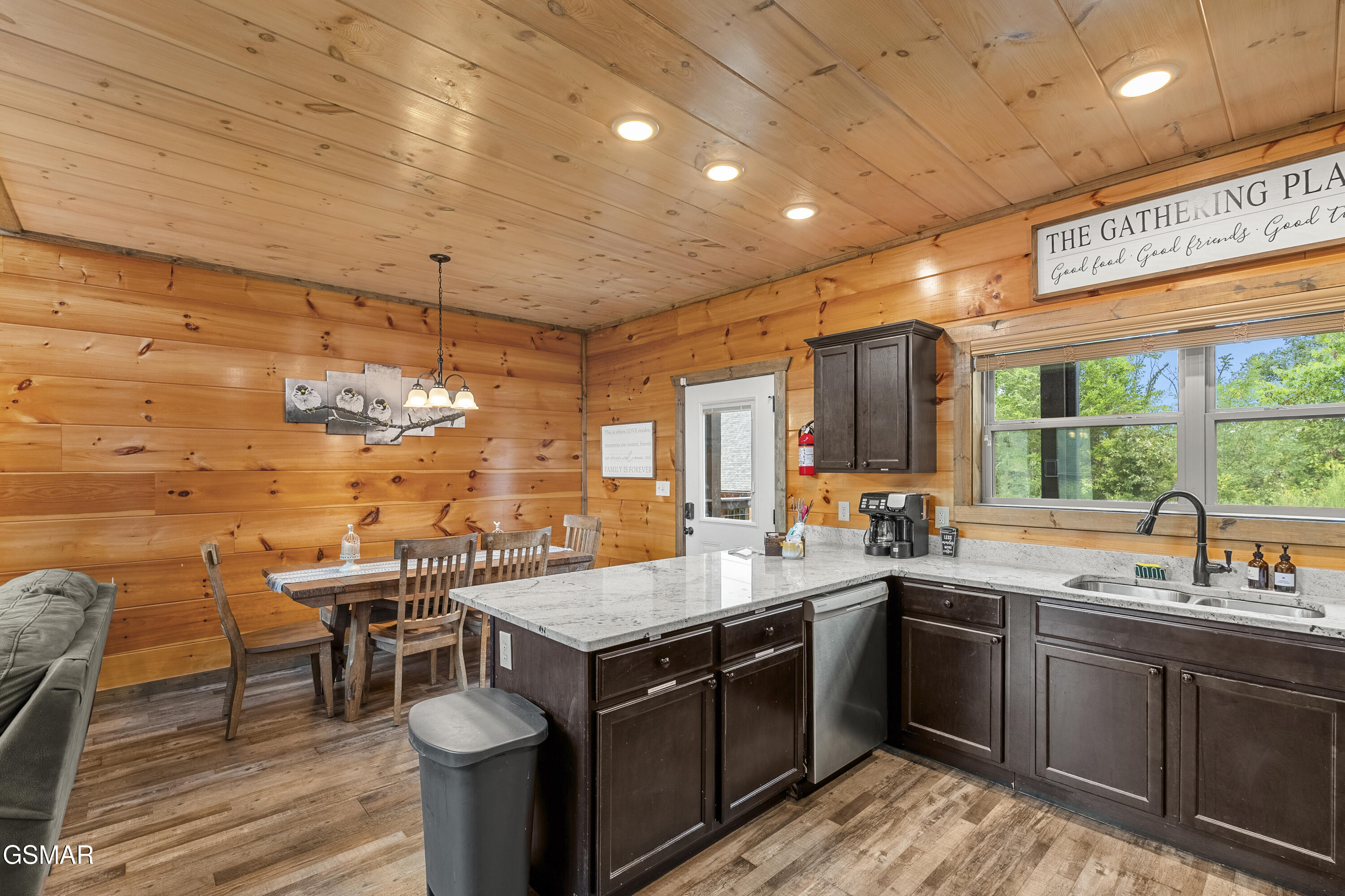 2109 Eagle Feather Drive Sevierville TN 37876