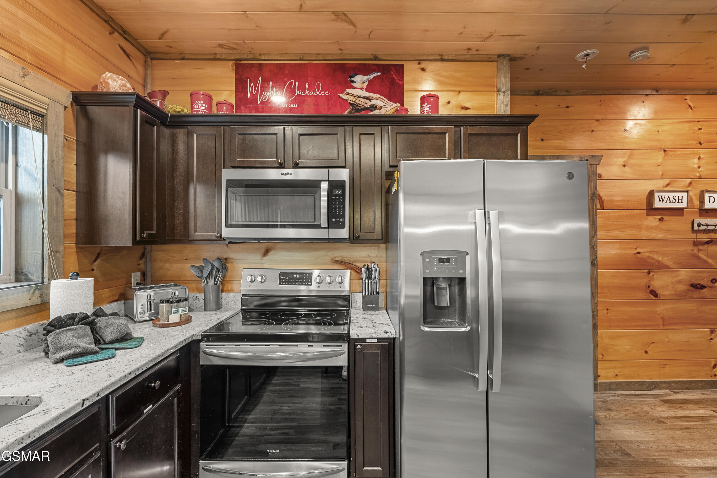 2109 Eagle Feather Drive Sevierville TN 37876