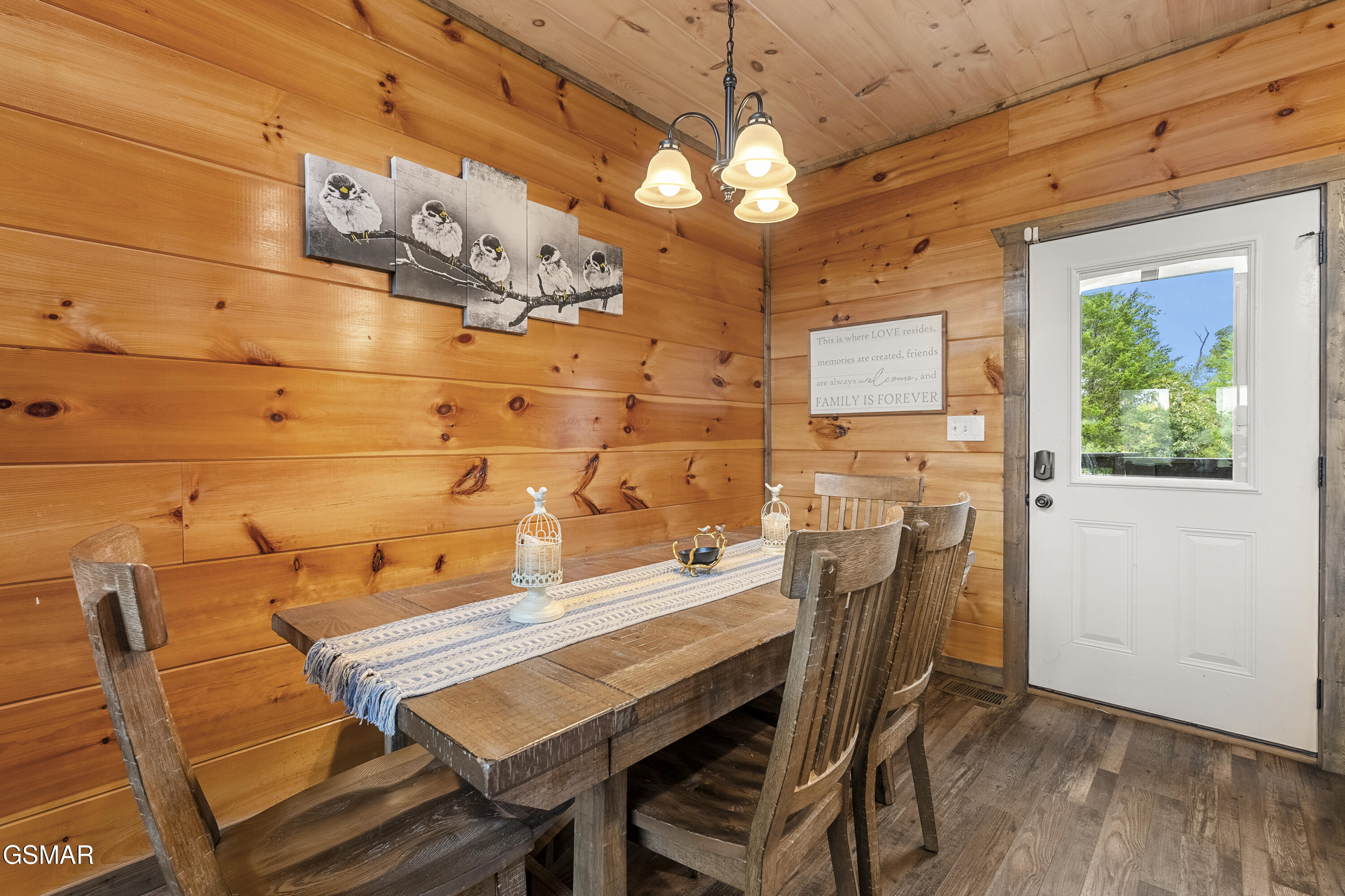 2109 Eagle Feather Drive Sevierville TN 37876