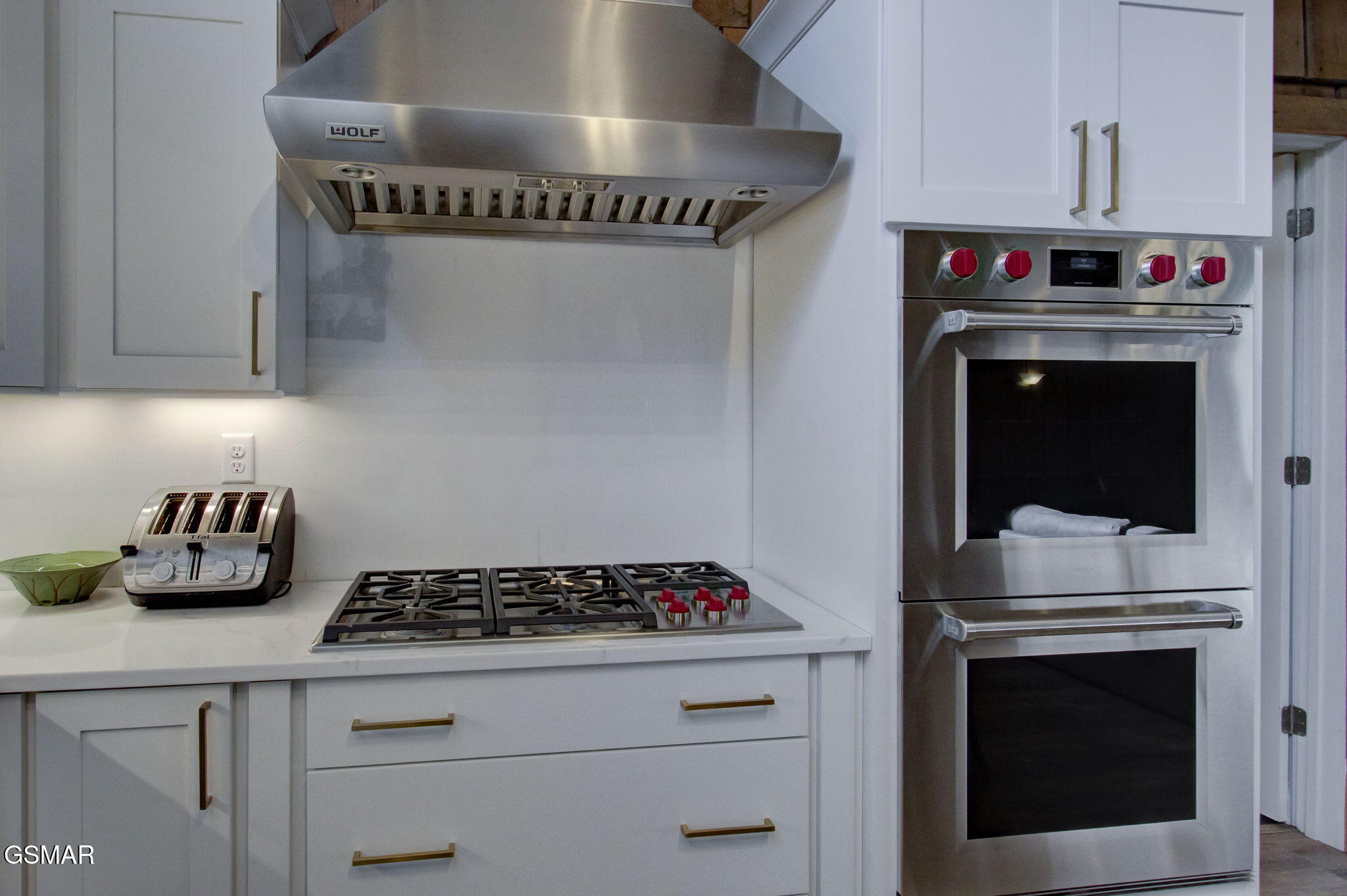 2050 E Millers Cove Road Walland TN 37886