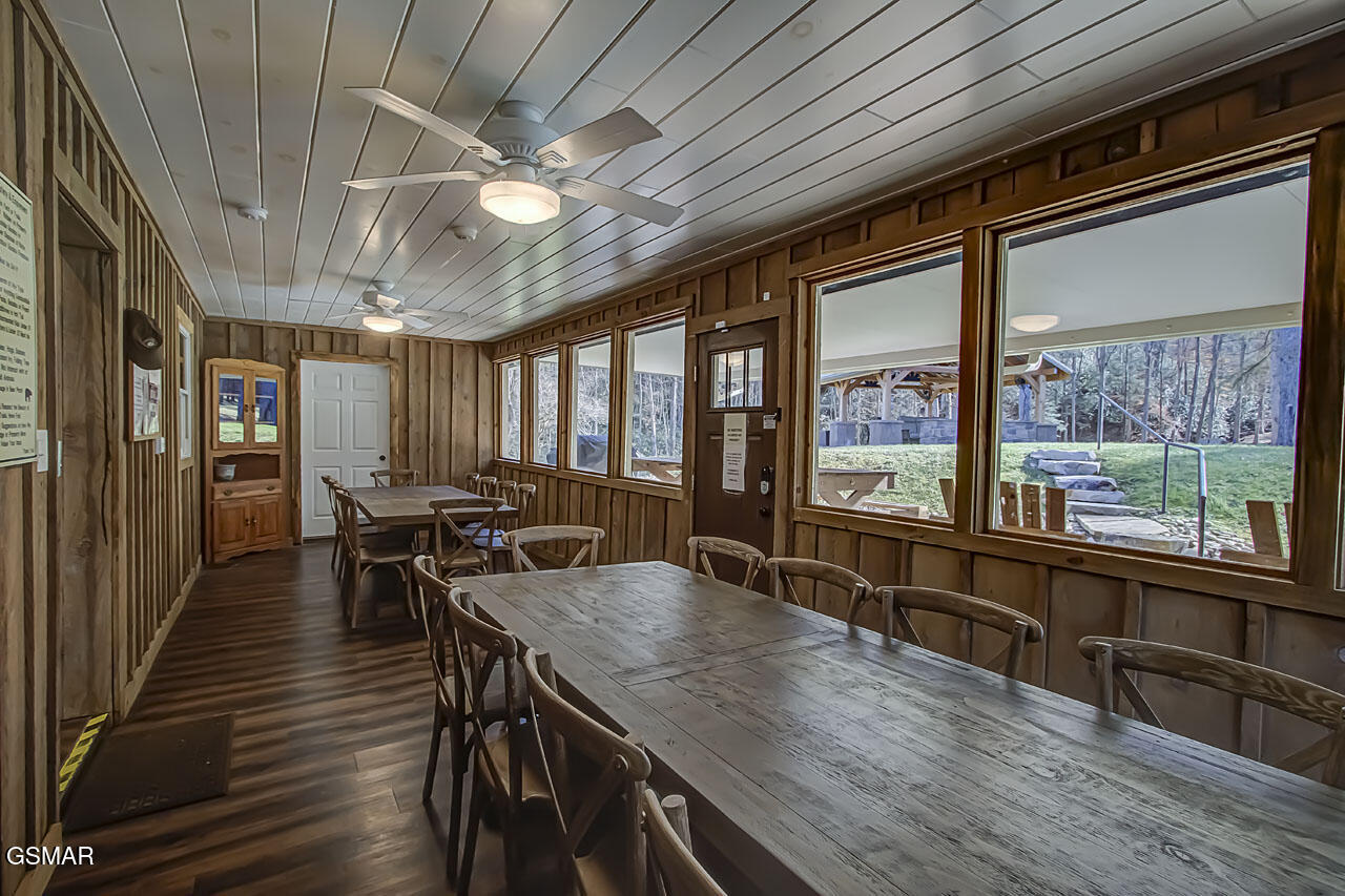 2050 E Millers Cove Road Walland TN 37886