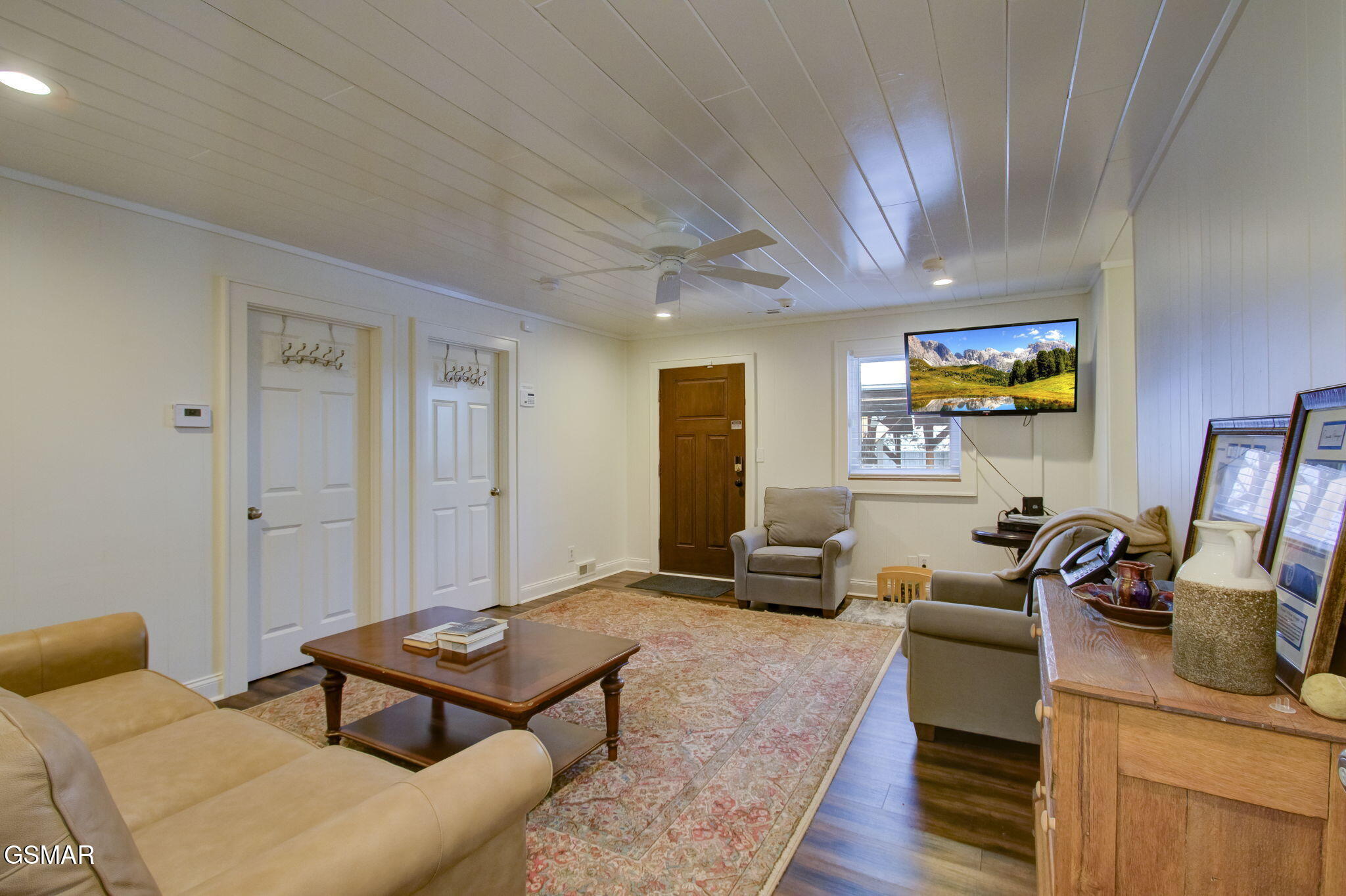 2050 E Millers Cove Road Walland TN 37886