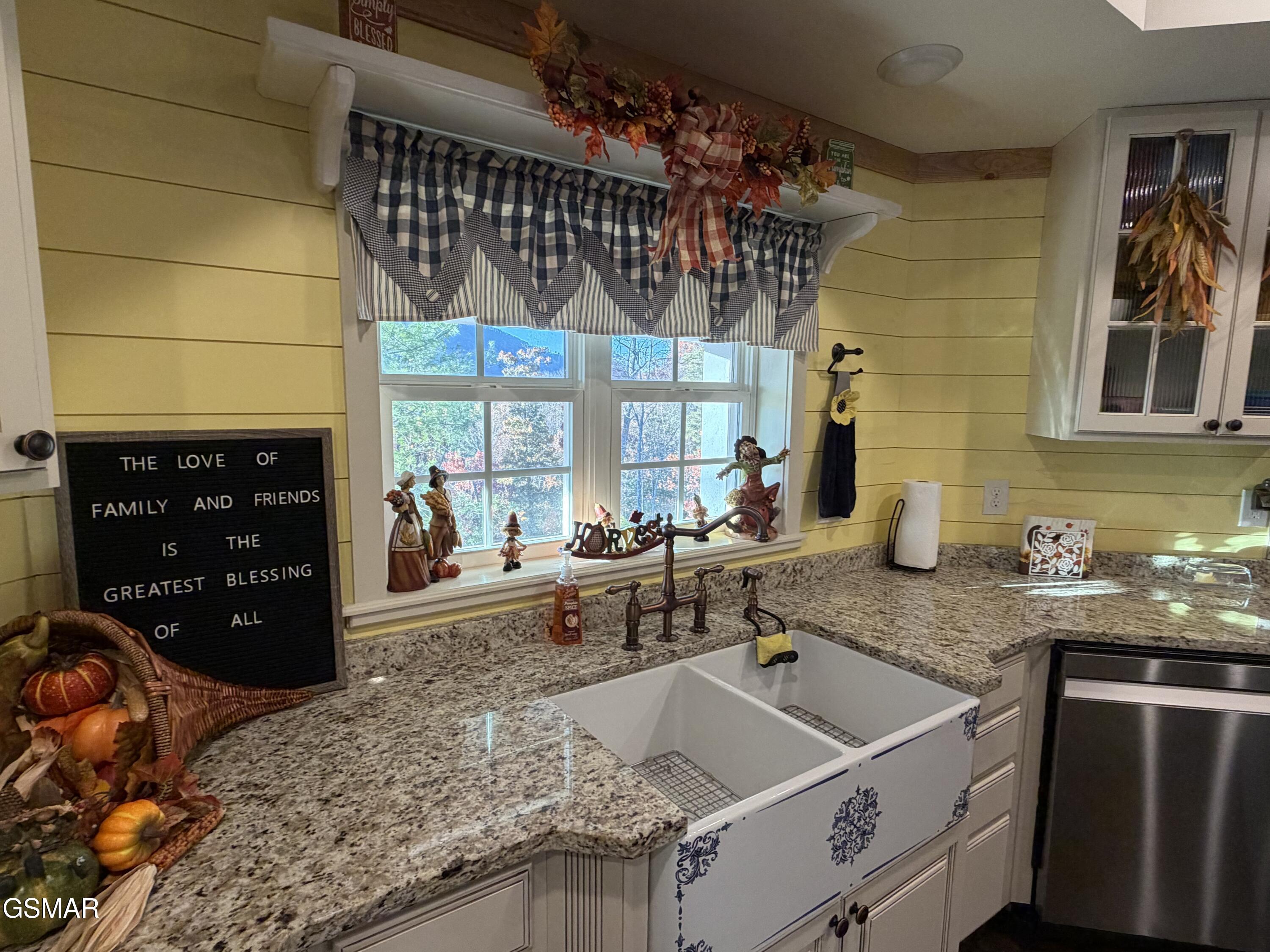 2750 Sulpher Springs Road Sevierville TN 37862