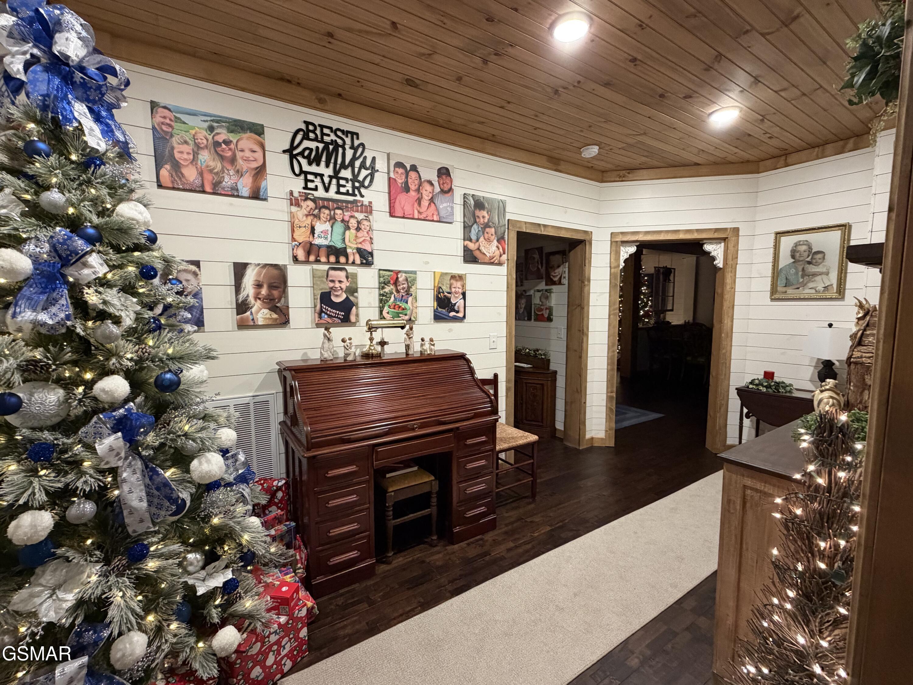 2750 Sulpher Springs Road Sevierville TN 37862