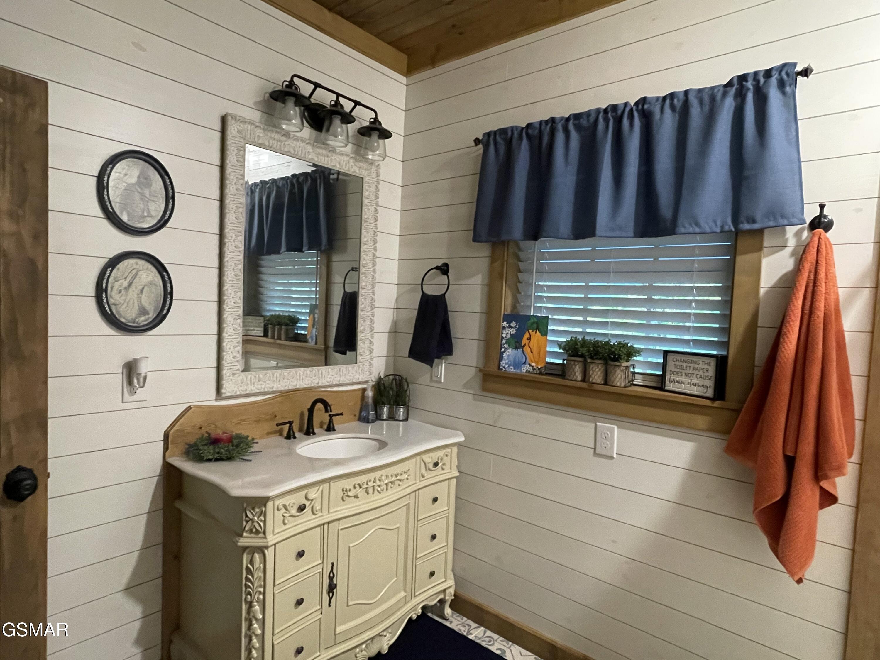 2750 Sulpher Springs Road Sevierville TN 37862