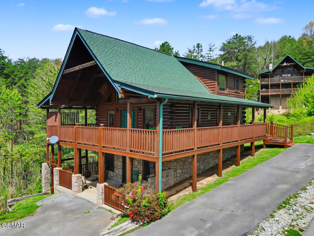 1984 E Mountain View Way Sevierville TN 37862