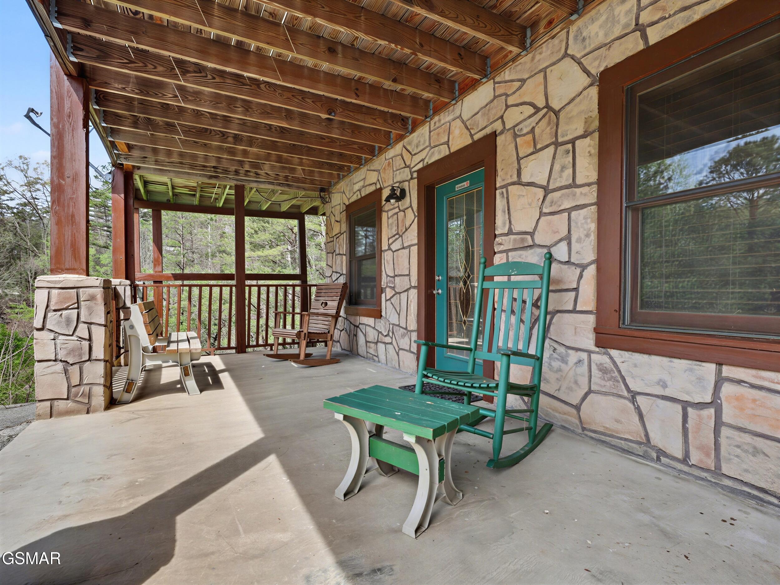 1984 E Mountain View Way Sevierville TN 37862