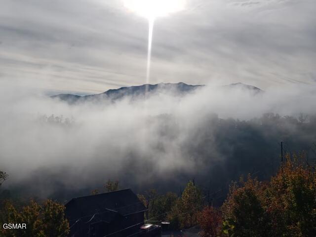 862 Sourwood Drive Gatlinburg TN 37738