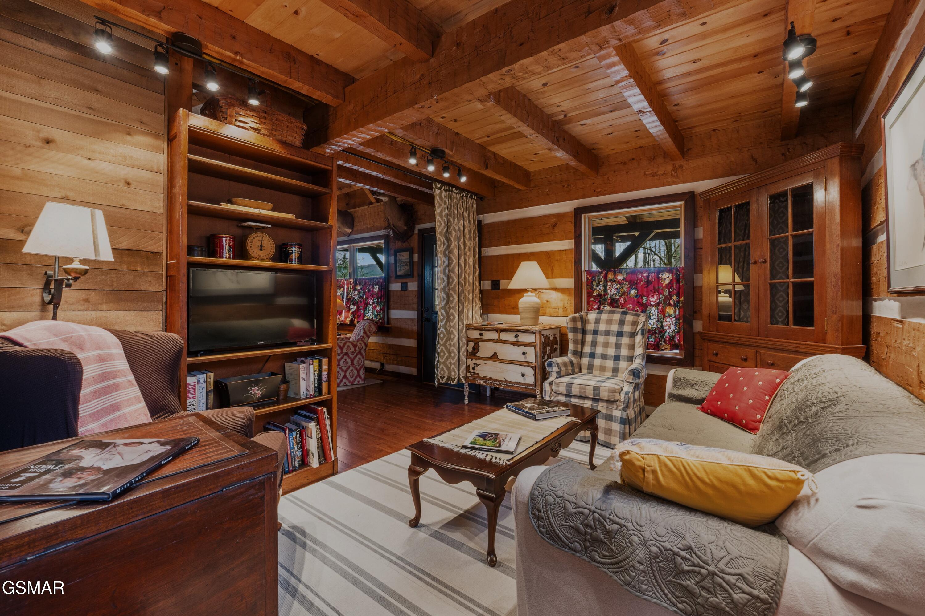 151 Flynn Road Walland TN 37886