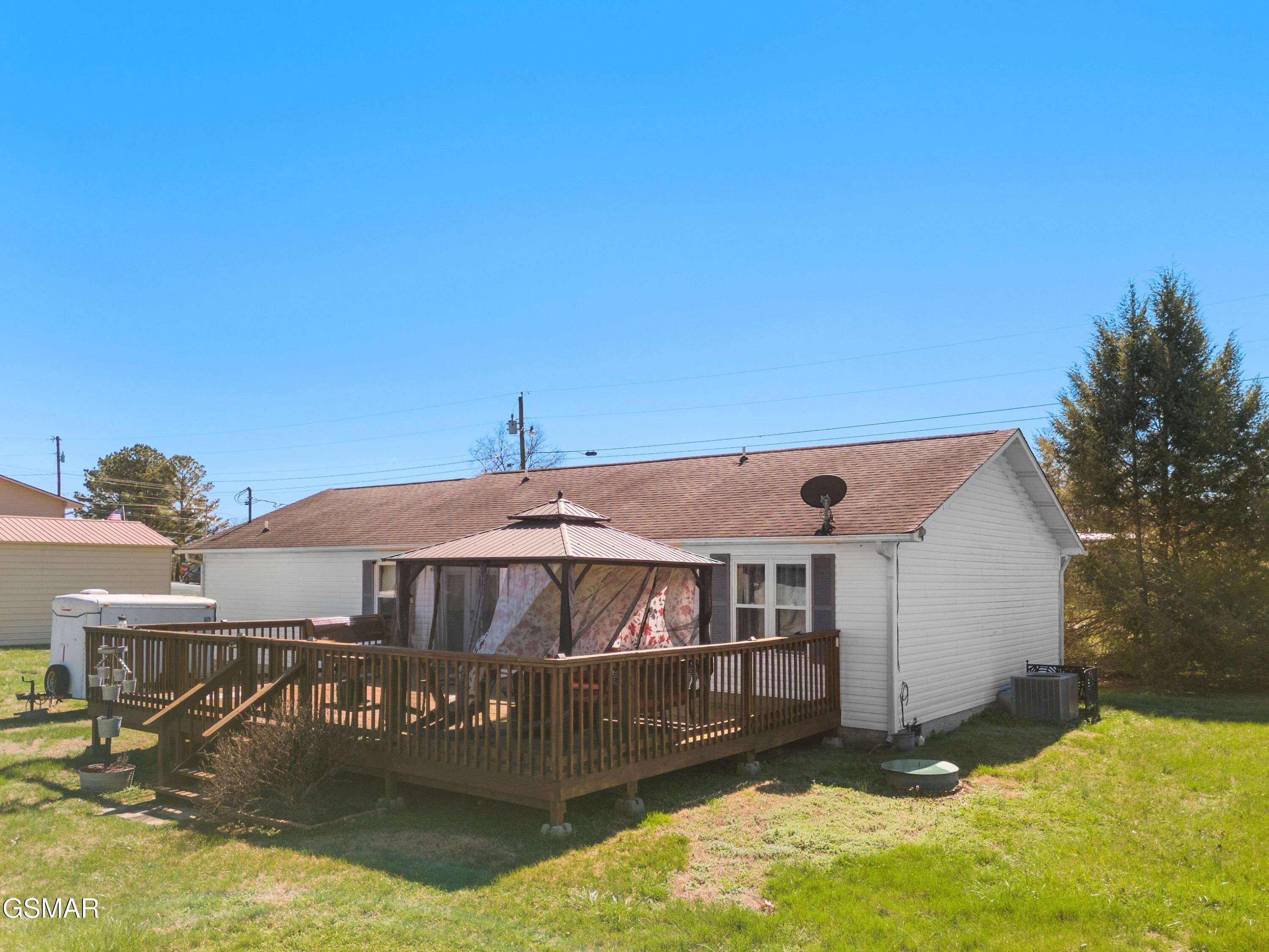 312 Economy Circle Dandridge TN 37725