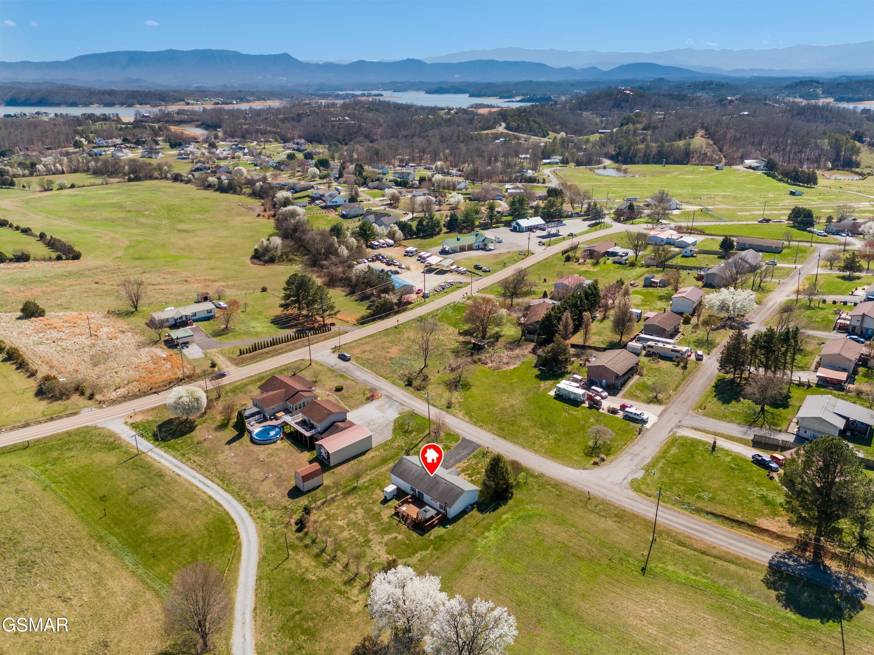 312 Economy Circle Dandridge TN 37725