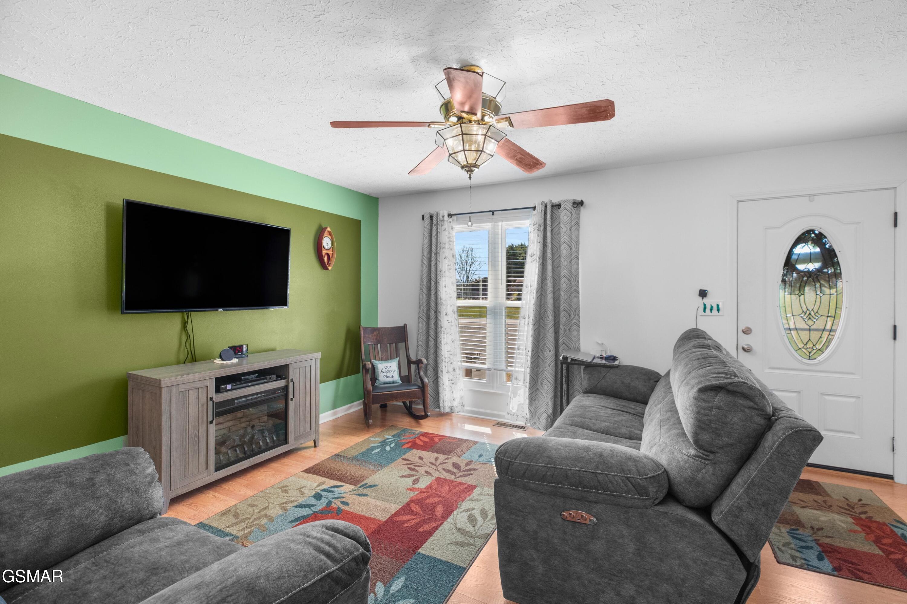 312 Economy Circle Dandridge TN 37725