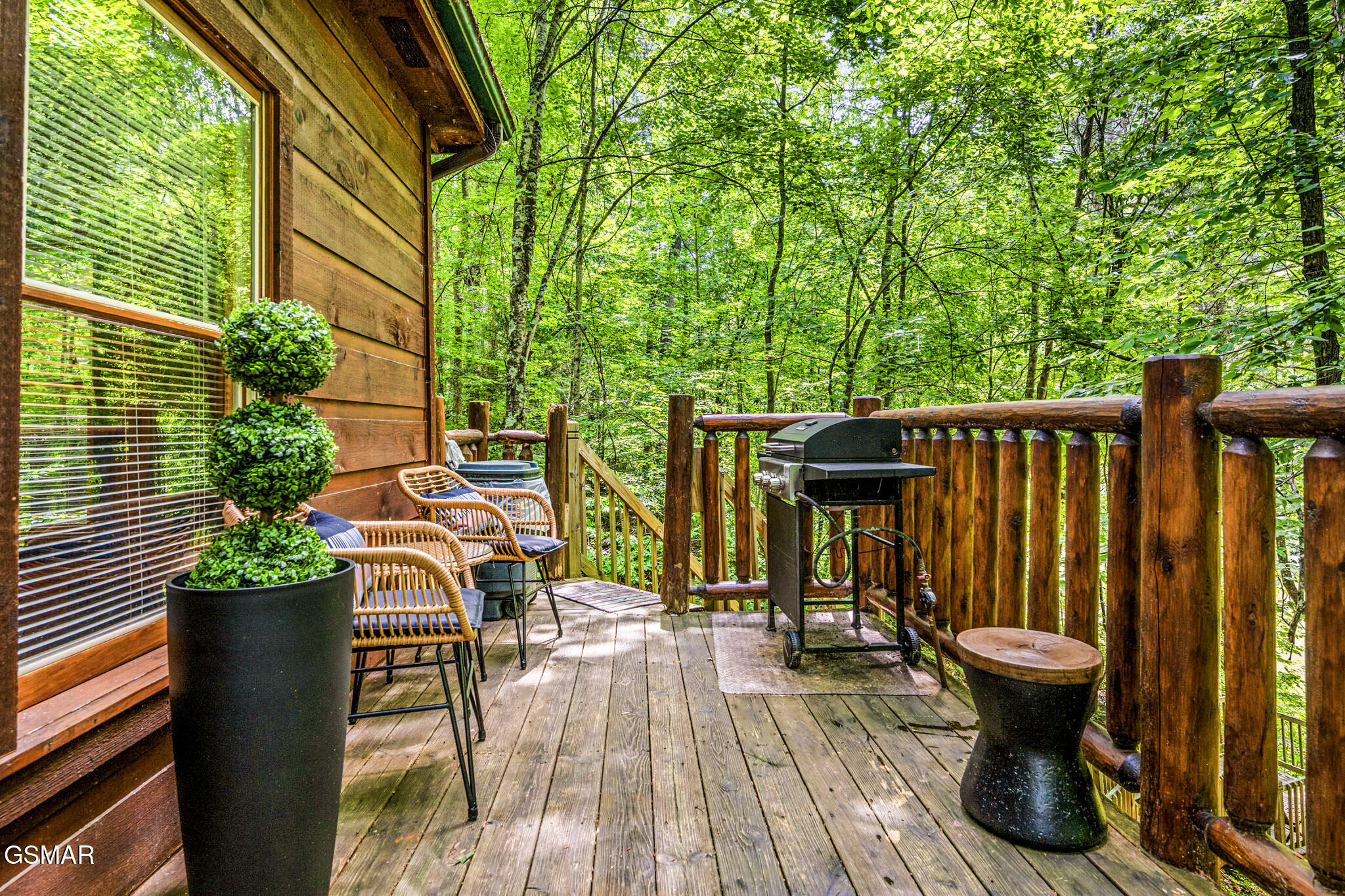 1420 Silver Poplar Lane Sevierville TN 37876