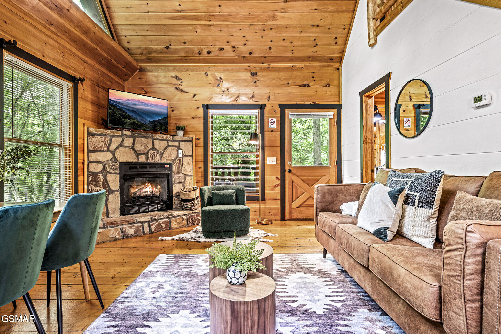 1420 Silver Poplar Lane Sevierville TN 37876