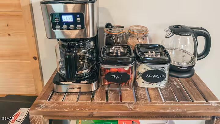 122 Quail Roost Drive Cosby TN 37722