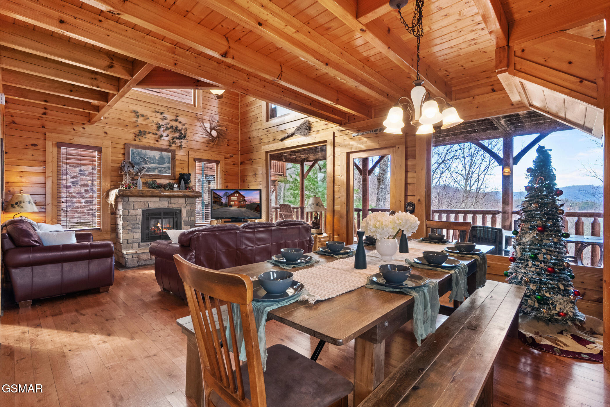 2853 White Oak Ridge Lane Sevierville TN 37862