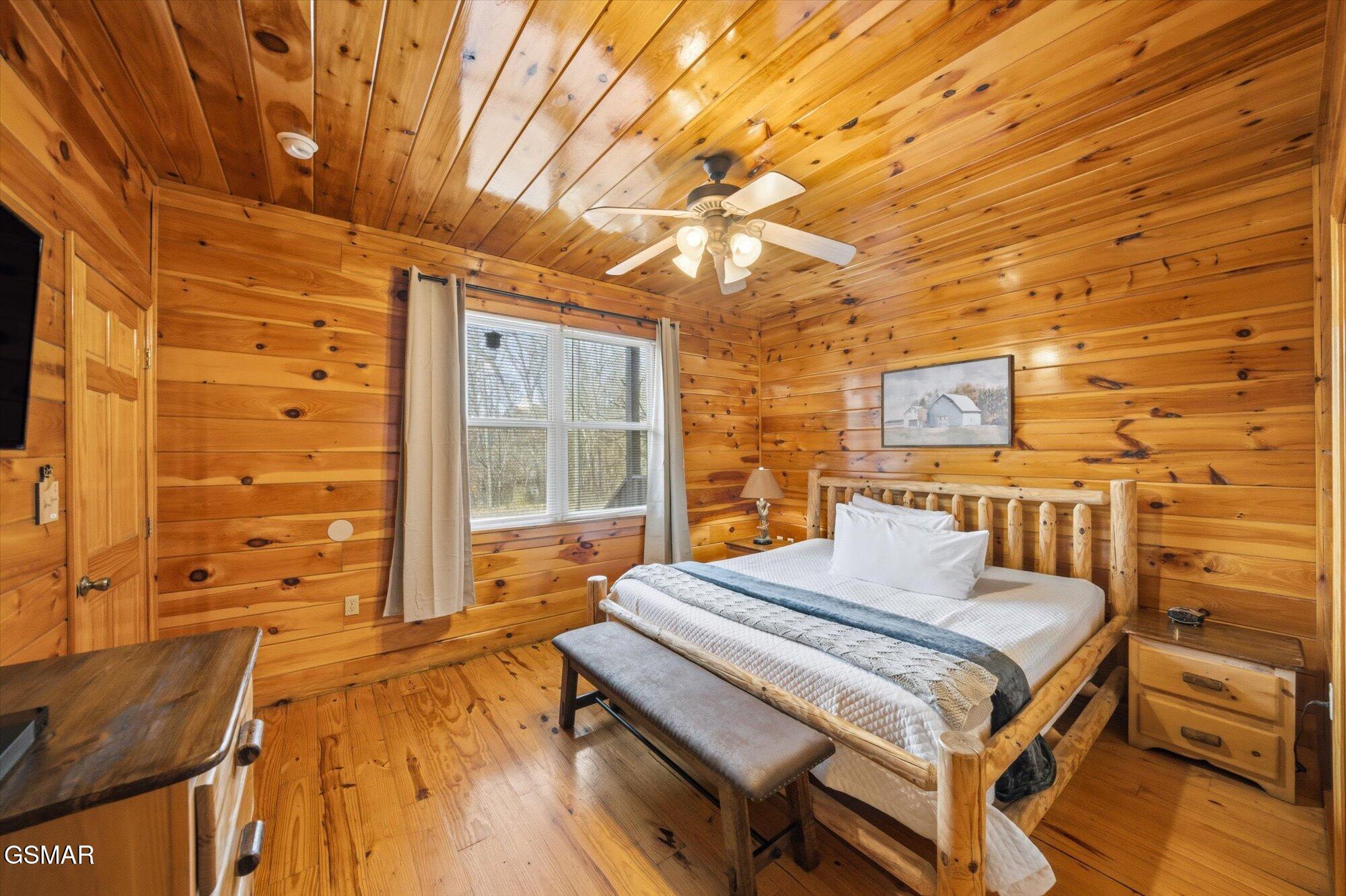 2016 Oakmont Drive Sevierville TN 37876