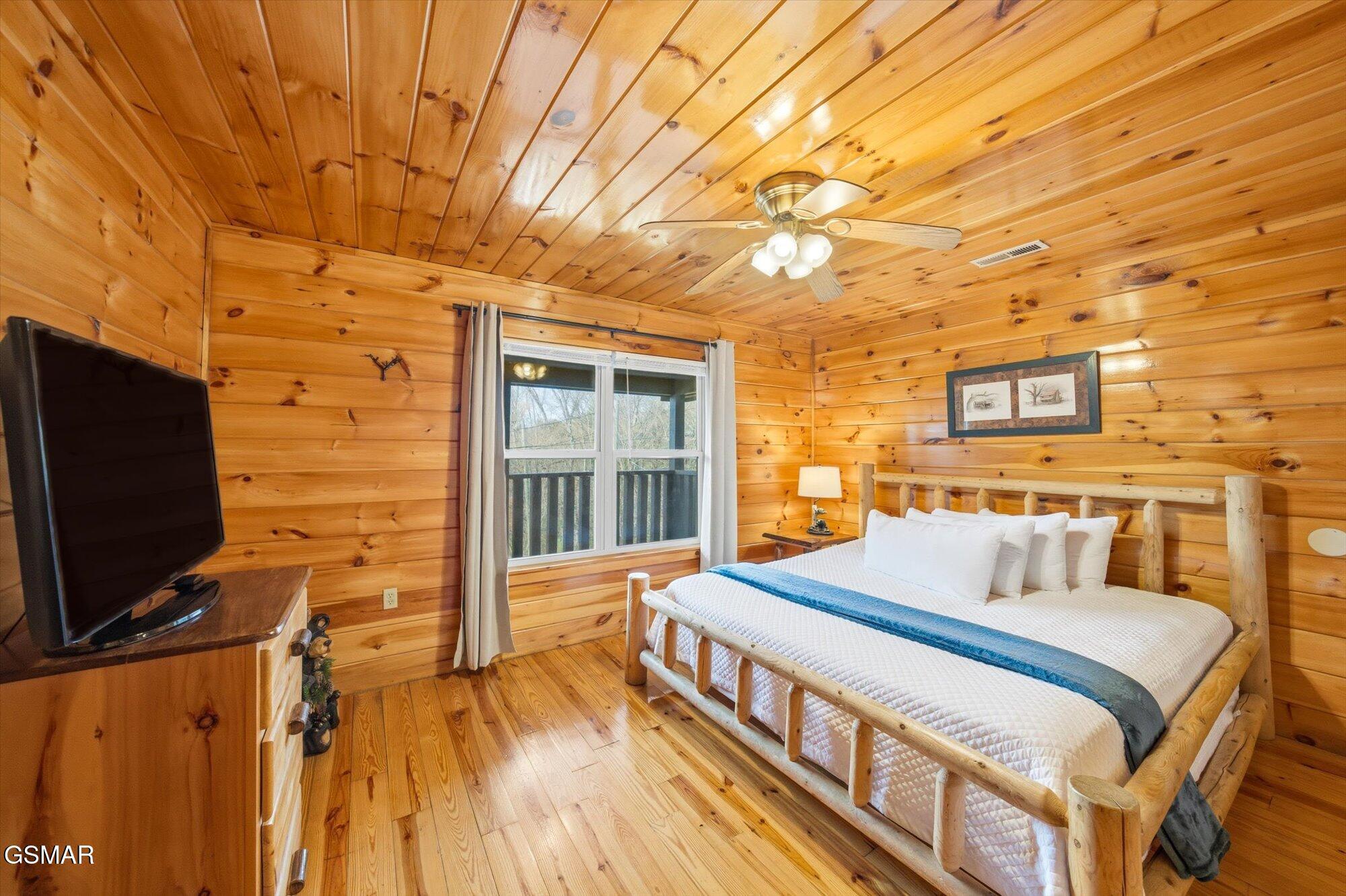 2016 Oakmont Drive Sevierville TN 37876