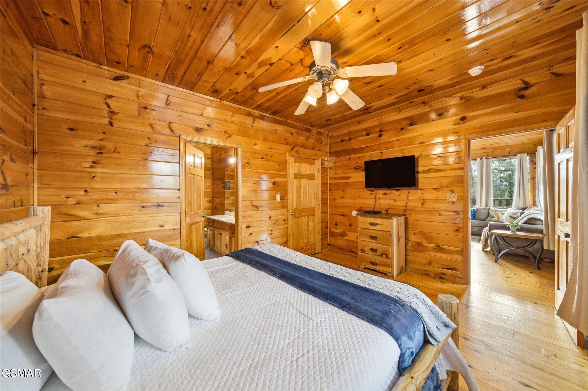 2016 Oakmont Drive Sevierville TN 37876