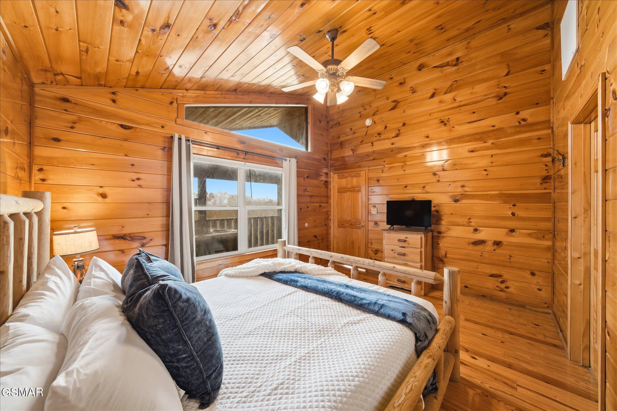 2016 Oakmont Drive Sevierville TN 37876