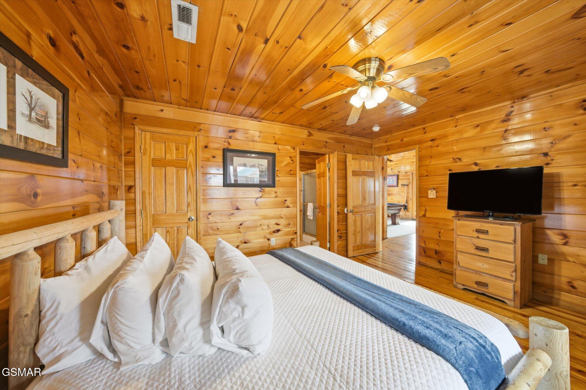 2016 Oakmont Drive Sevierville TN 37876