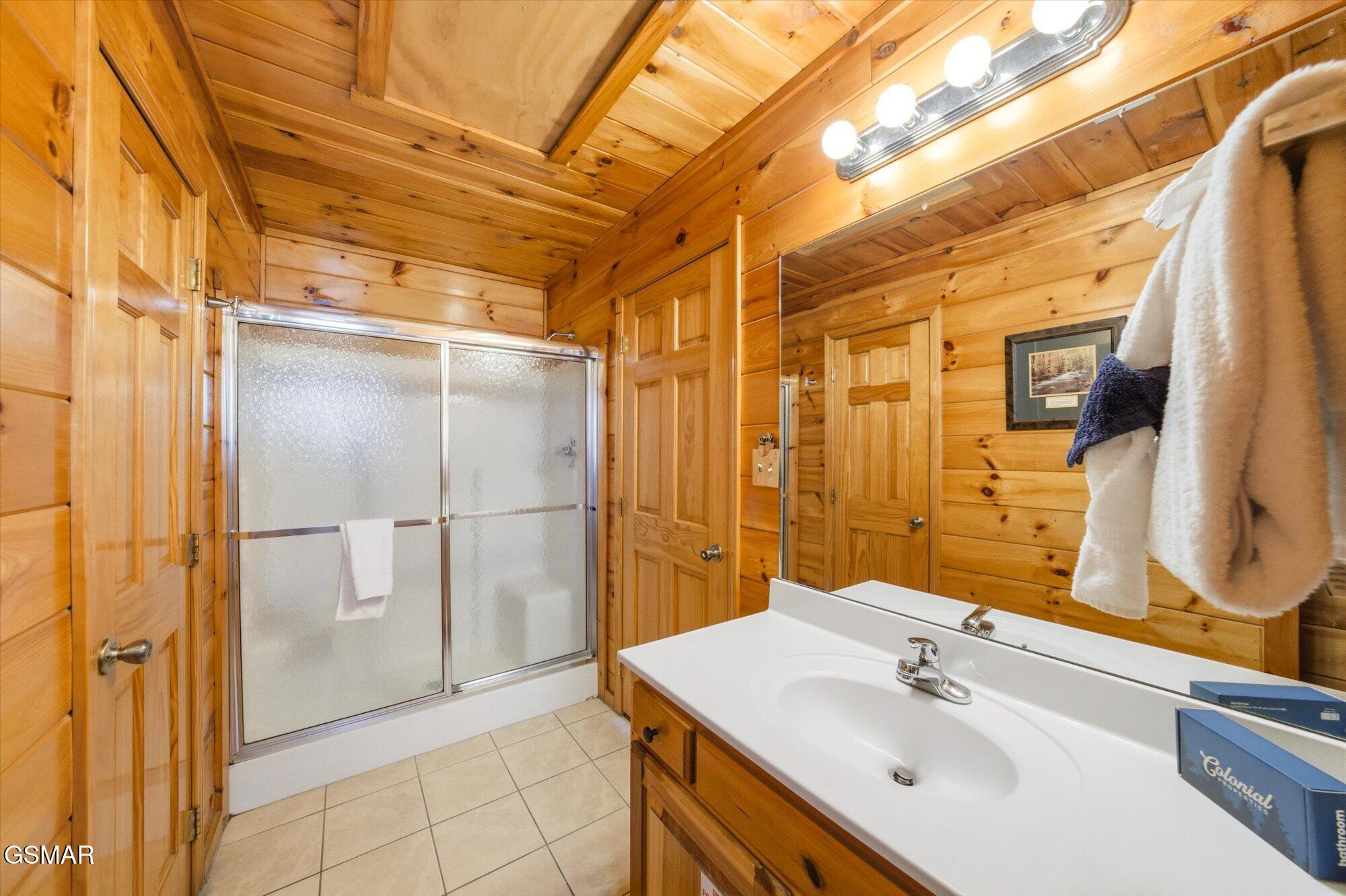 2016 Oakmont Drive Sevierville TN 37876