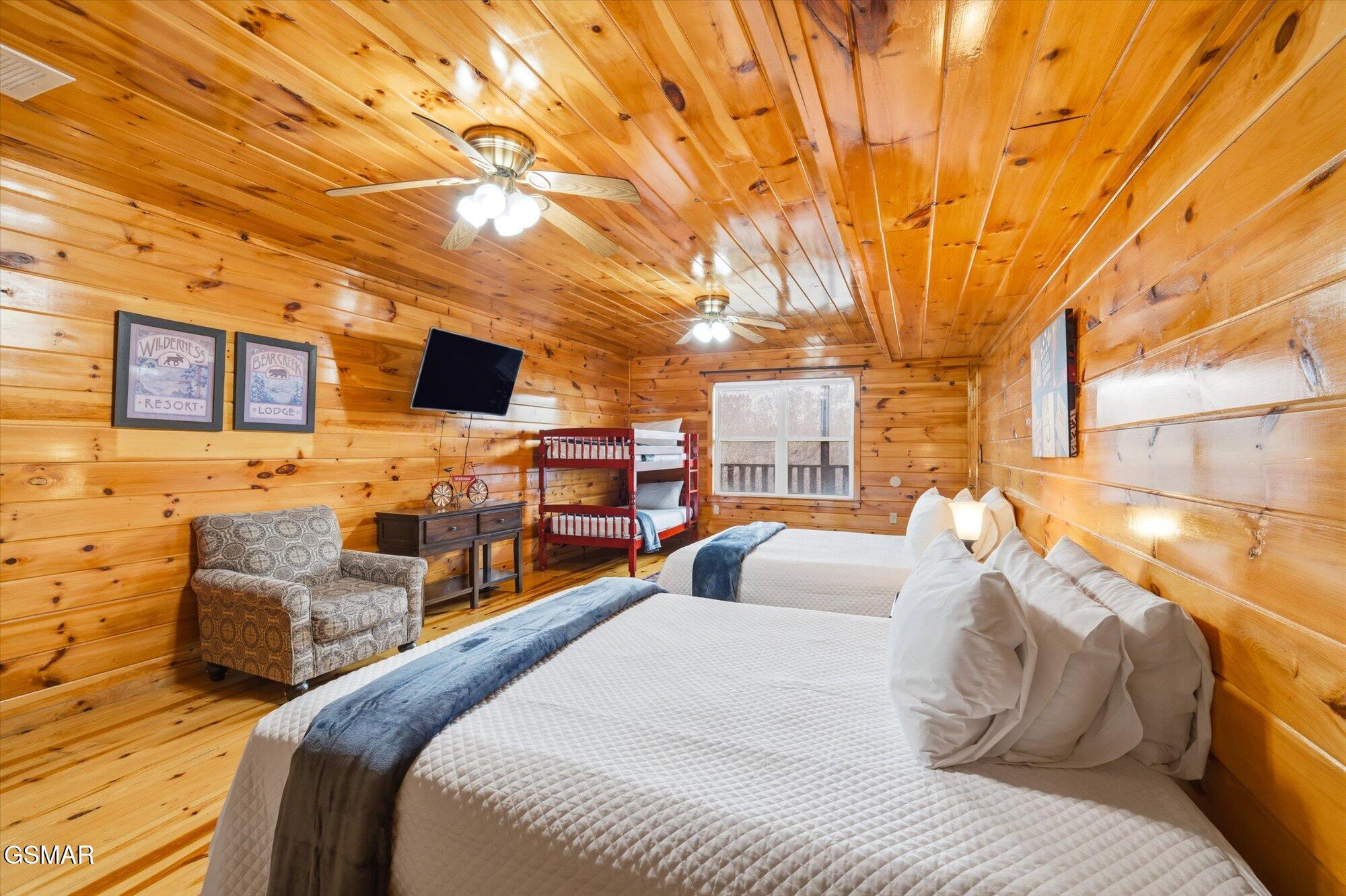 2016 Oakmont Drive Sevierville TN 37876