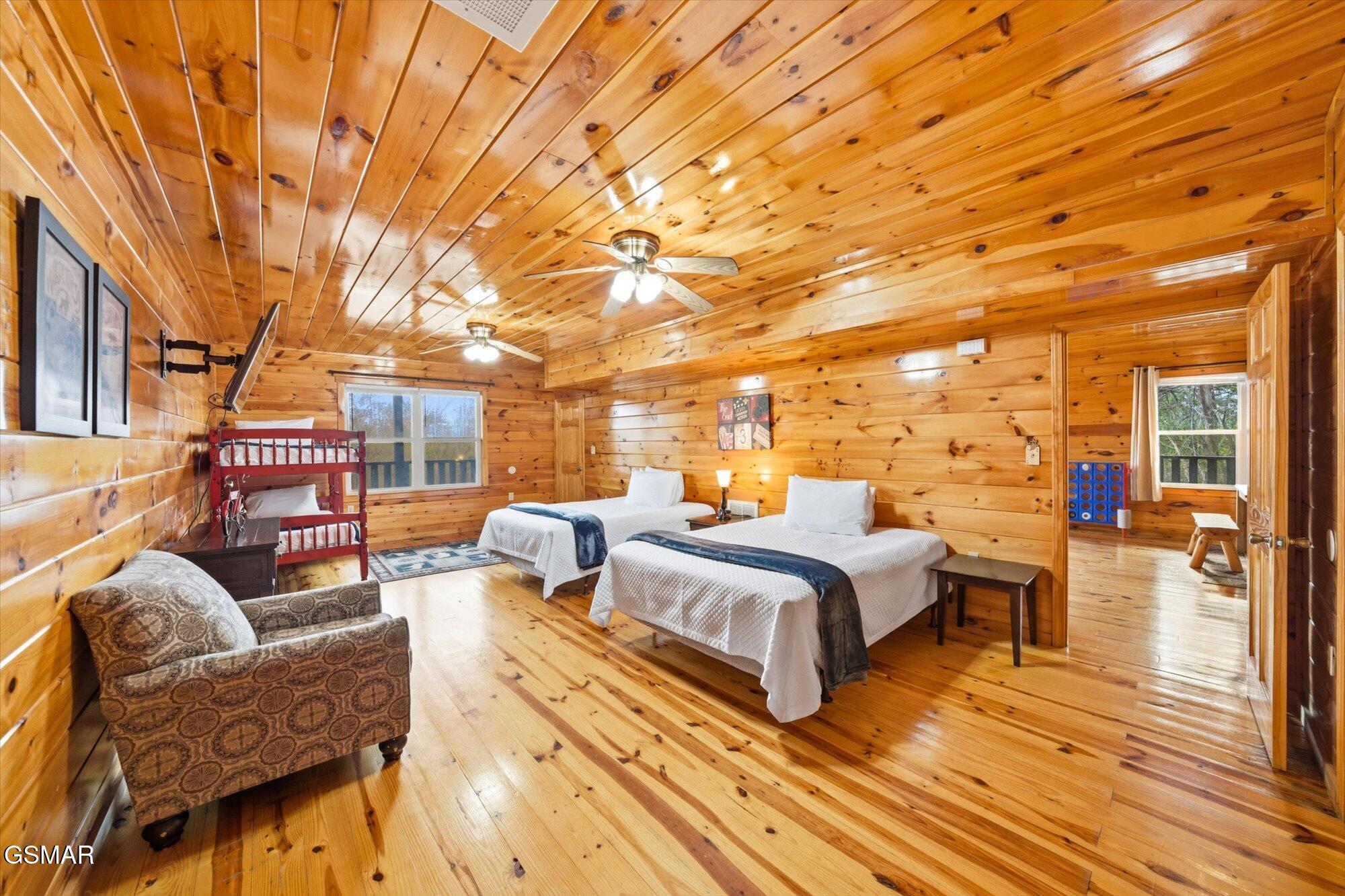 2016 Oakmont Drive Sevierville TN 37876