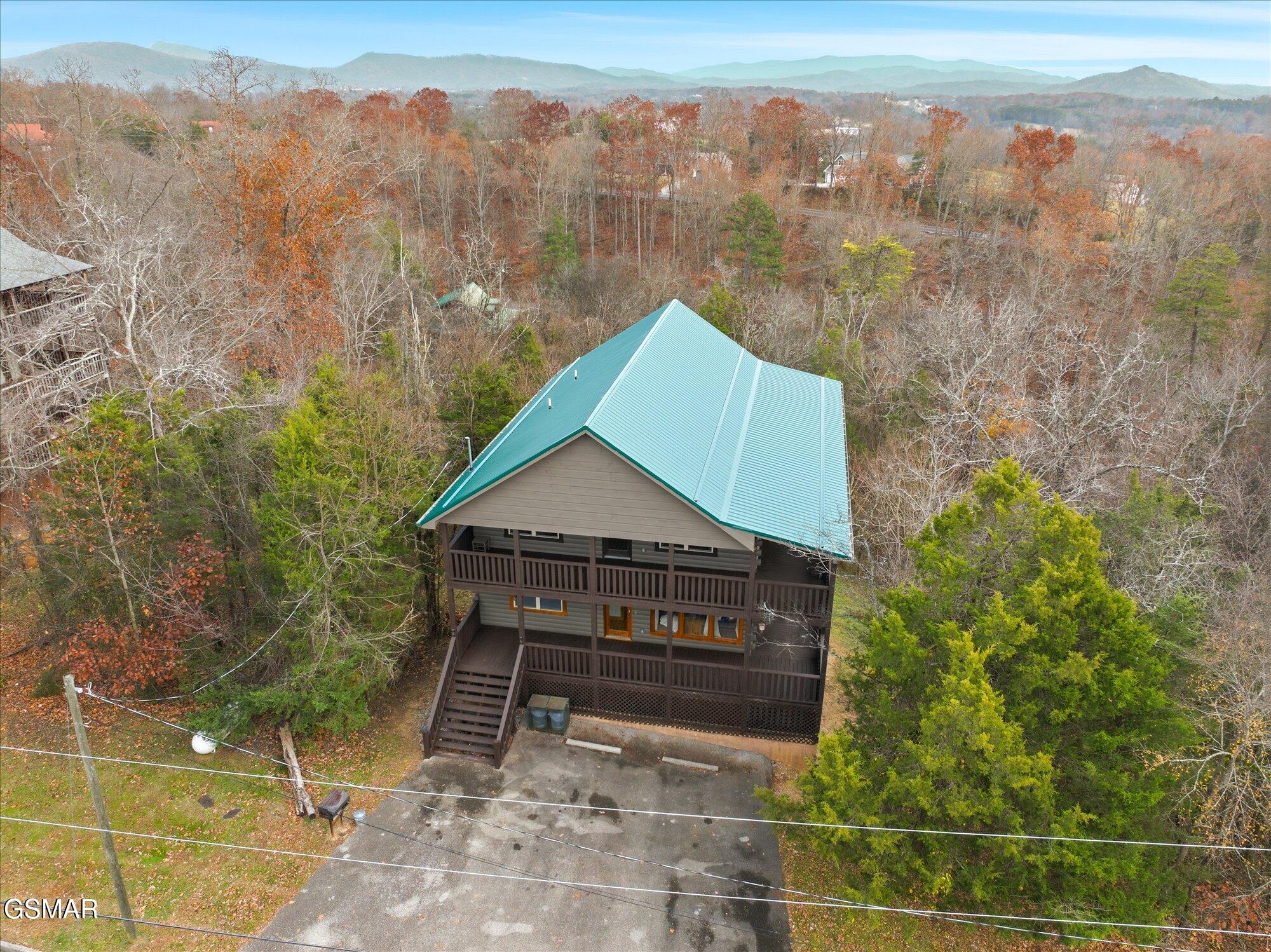 2016 Oakmont Drive Sevierville TN 37876