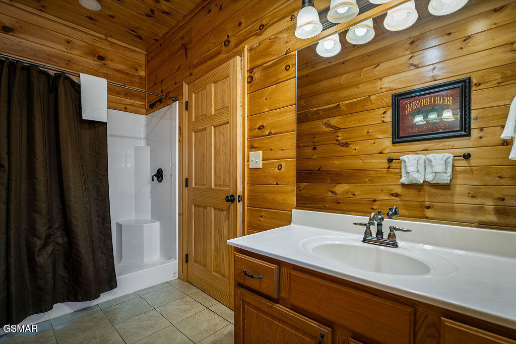 1911 Oakmont Drive Sevierville TN 37876