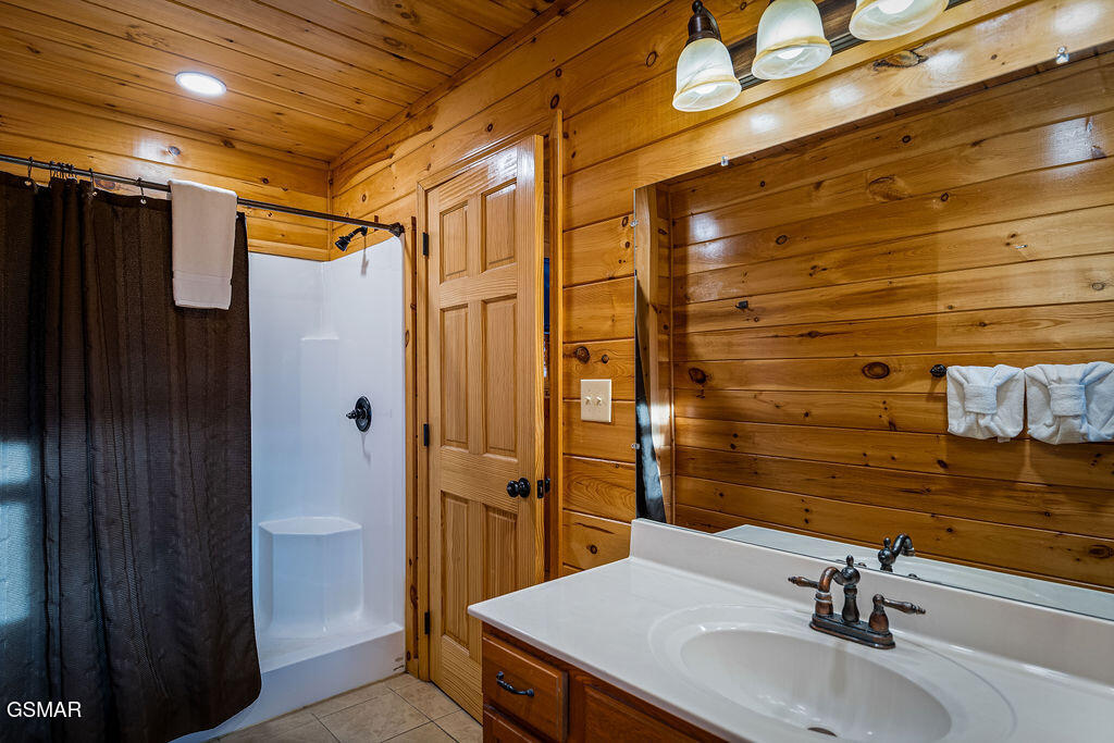 1911 Oakmont Drive Sevierville TN 37876