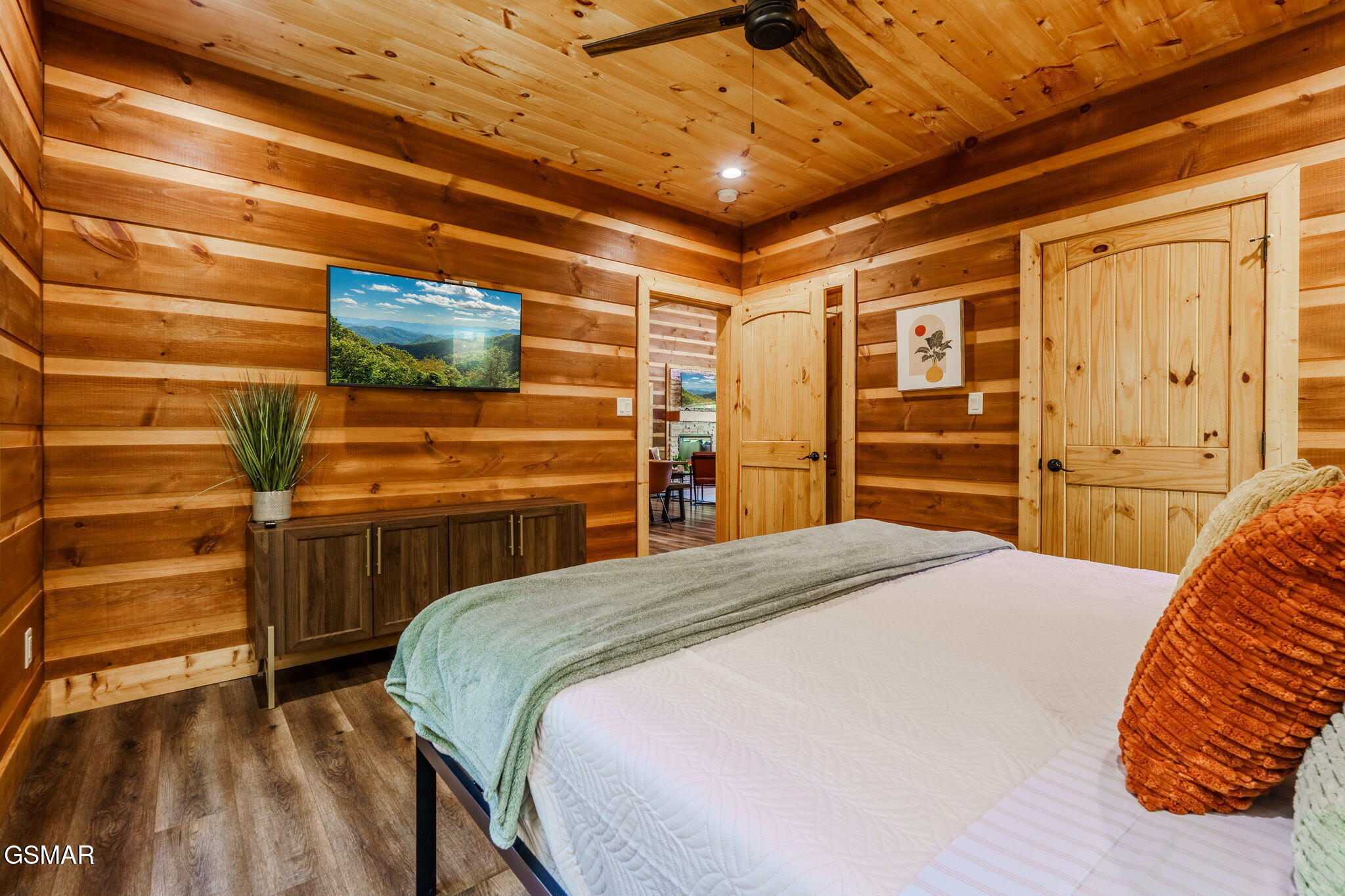 4228 Wears Valley Road Sevierville TN 37862